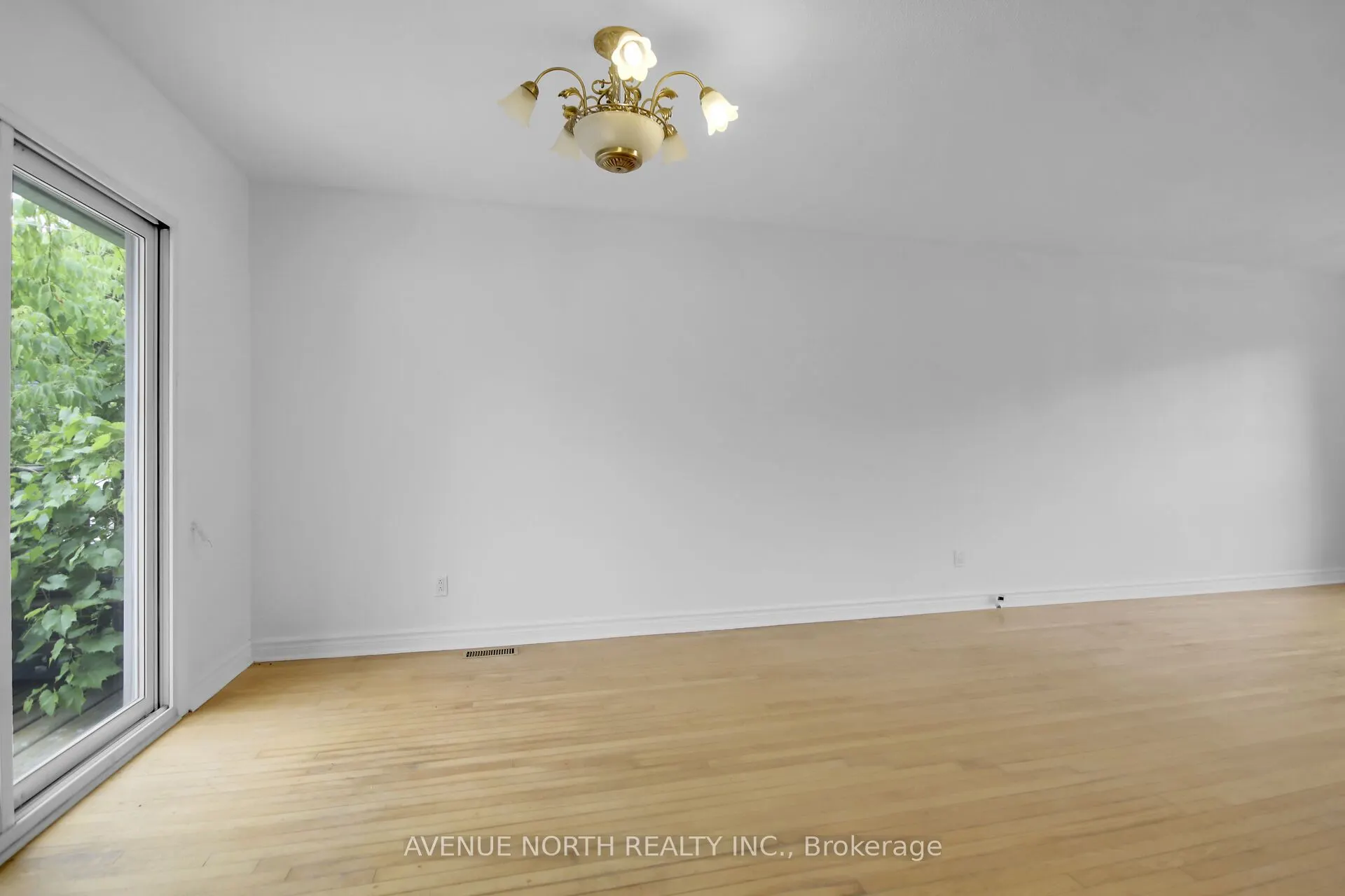 1254 Heron Road