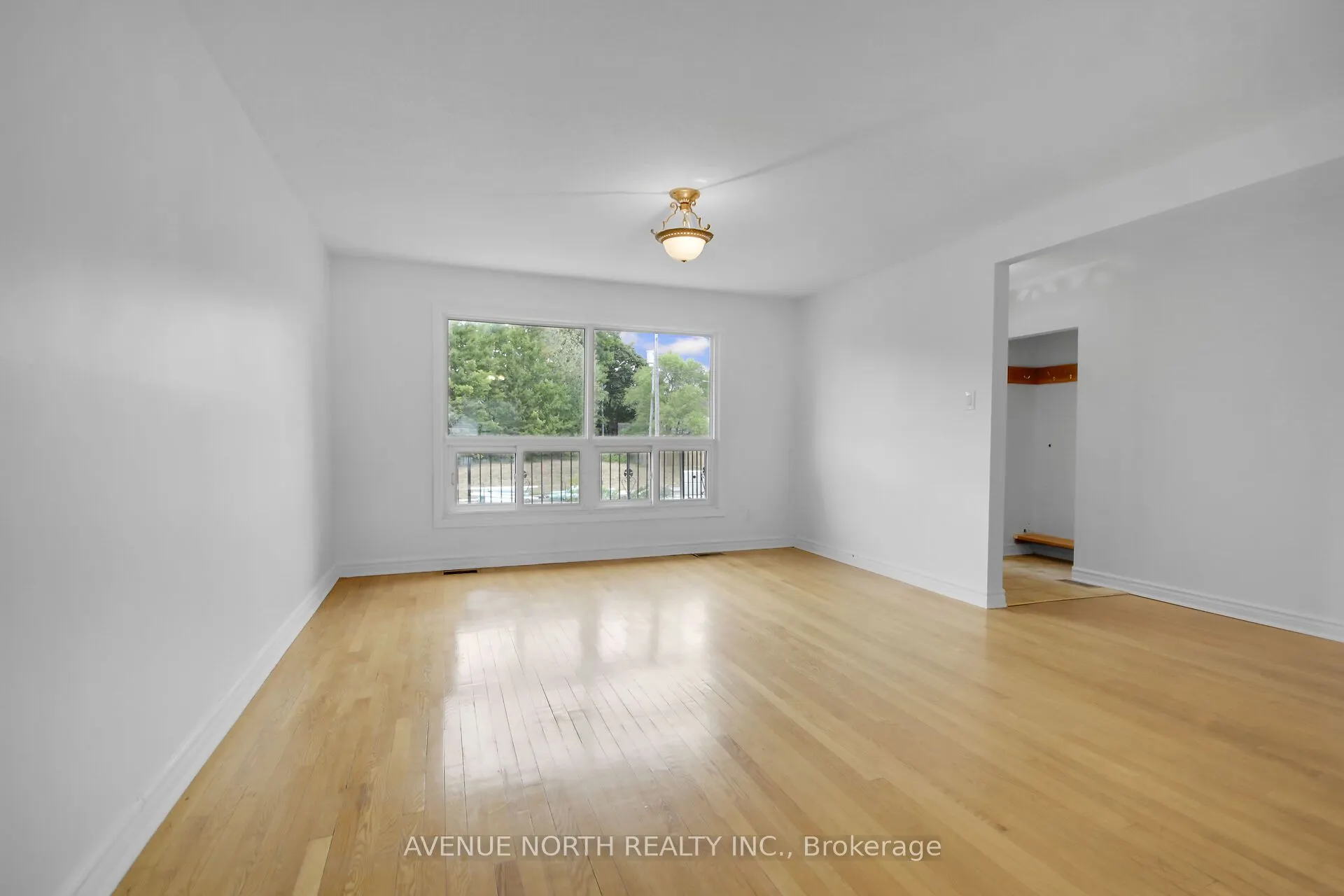 1254 Heron Road