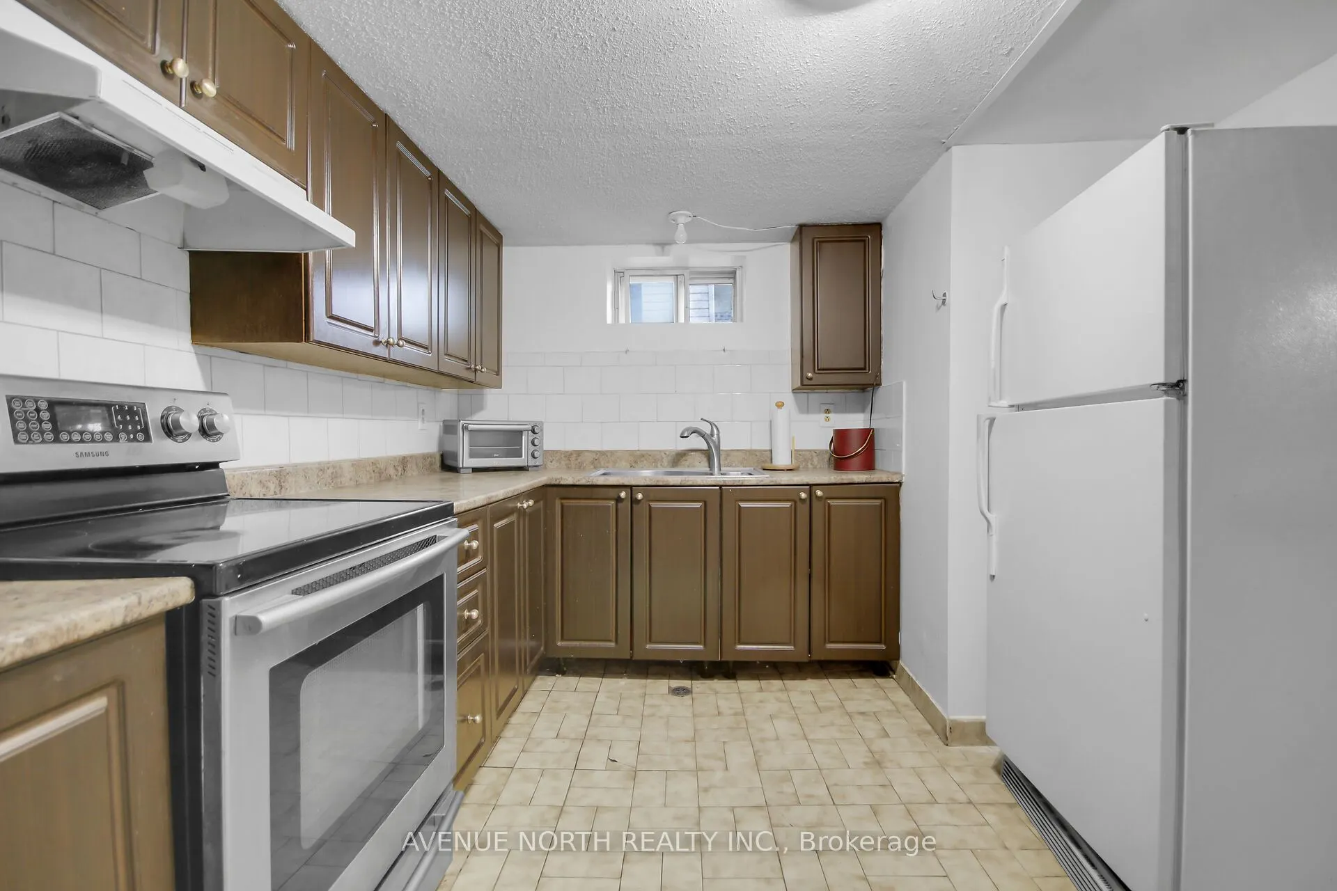 1254 Heron Road