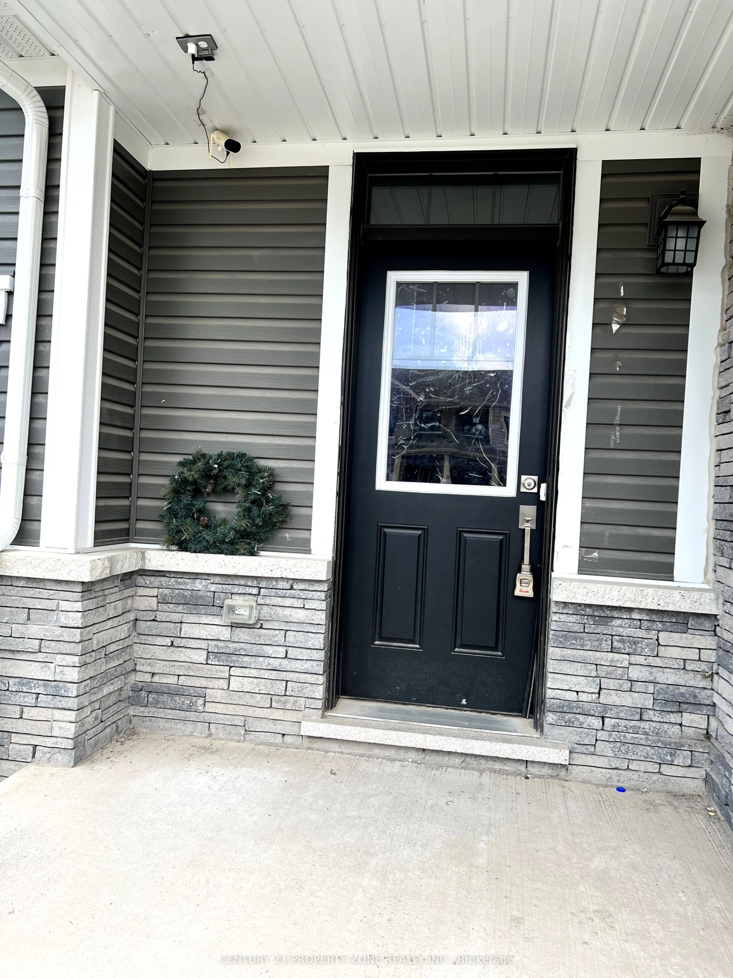 30 Lemon Avenue N