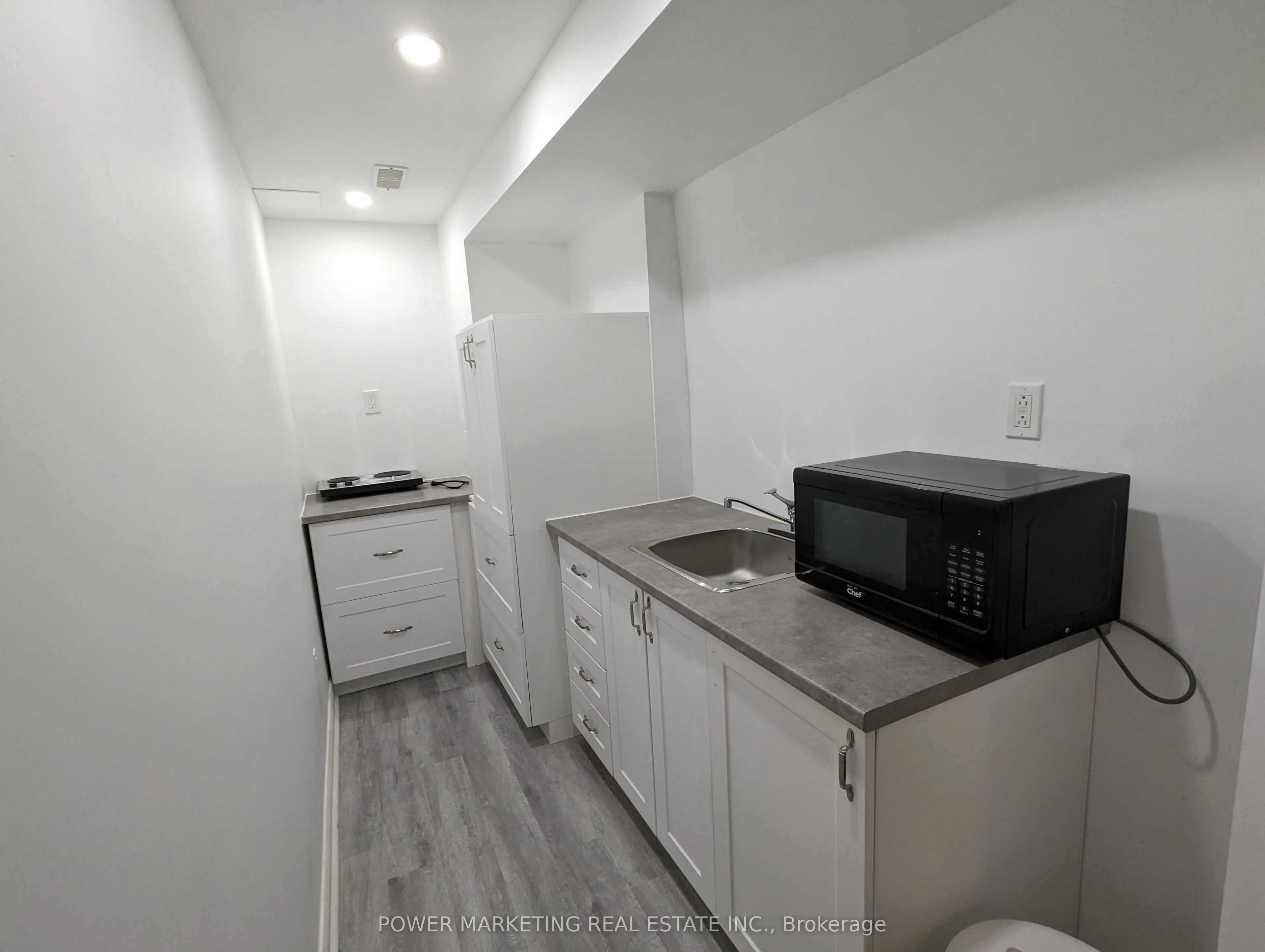 208 Alex Polowin Avenue