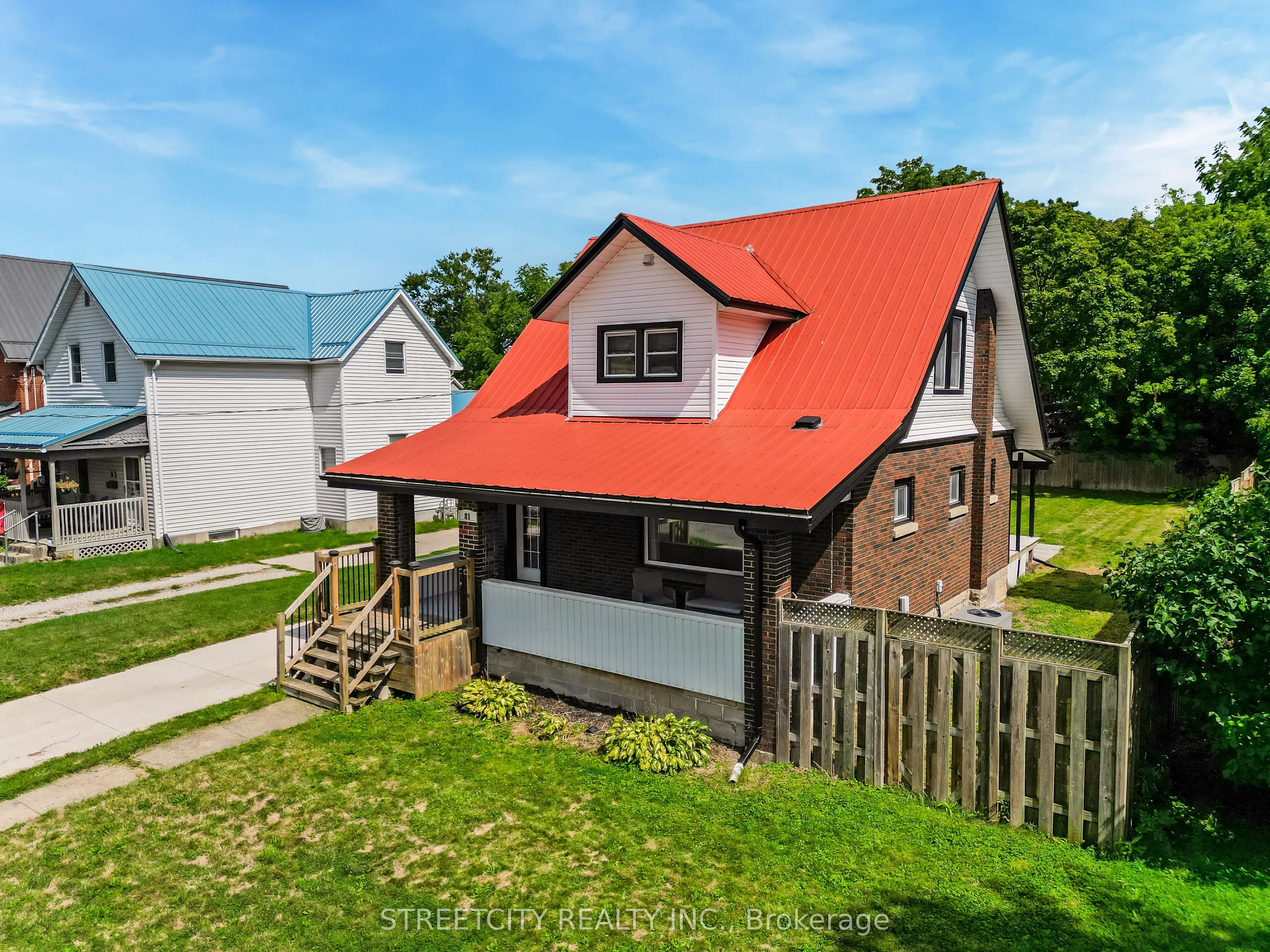81 HIAWATHA Street