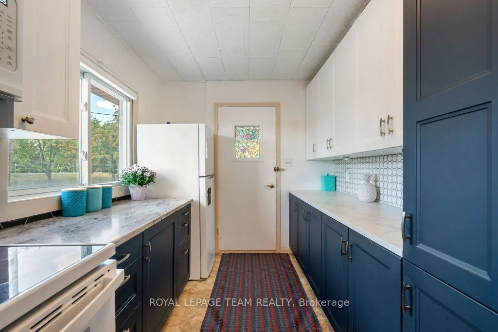 24 Beach Avenue