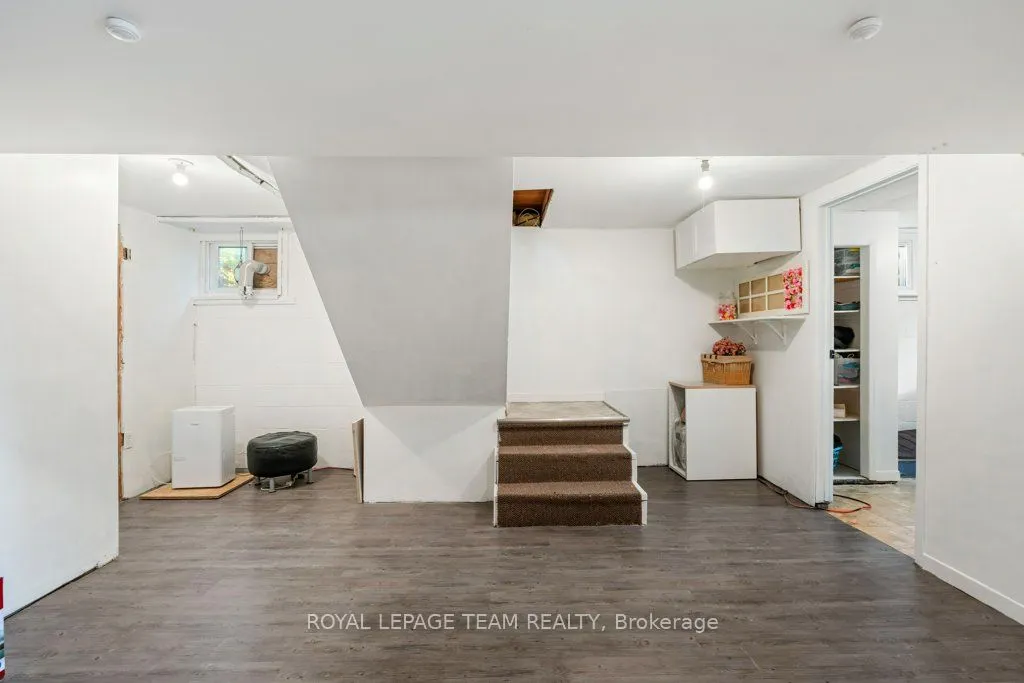 24 Beach Avenue