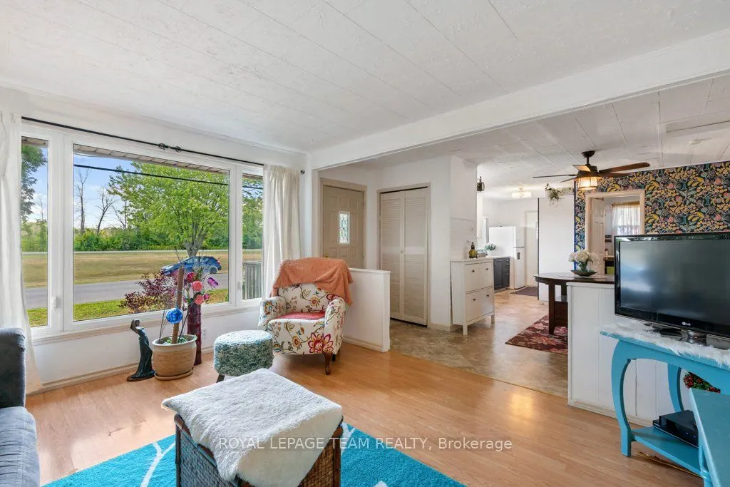 24 Beach Avenue