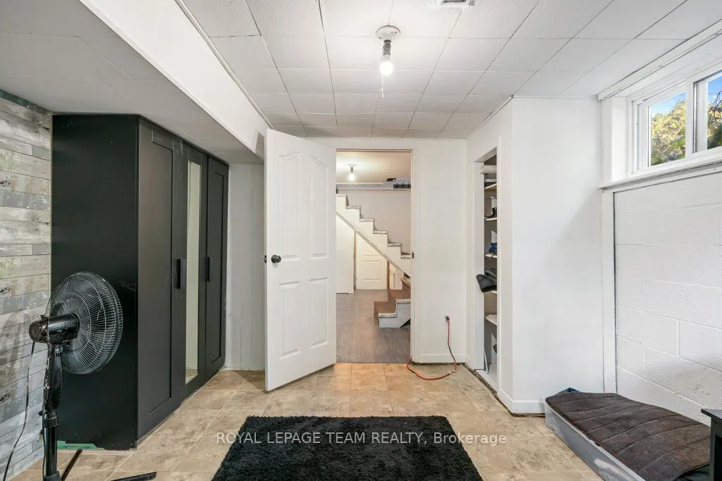 24 Beach Avenue