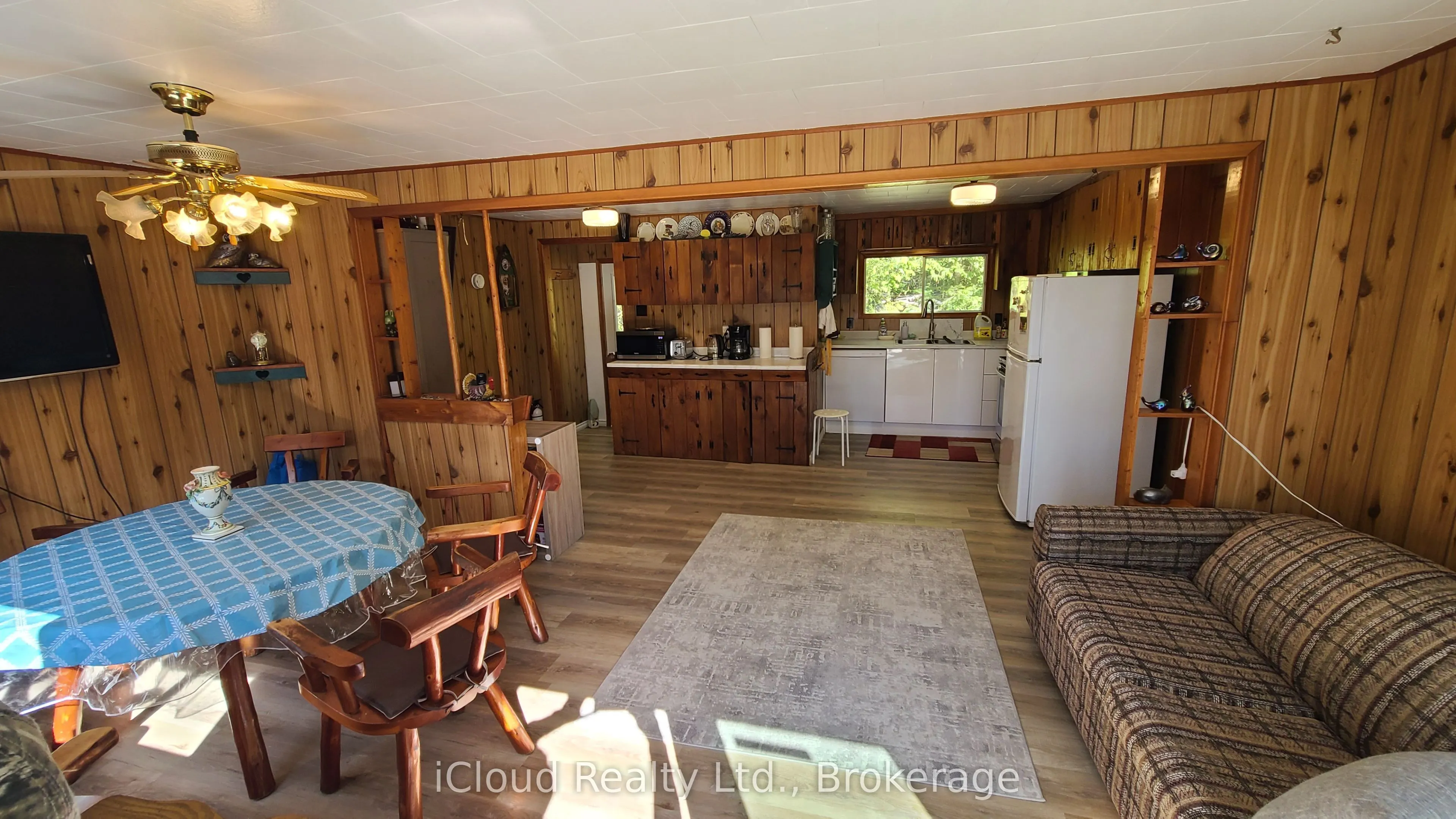 44 RED CEDAR Drive S