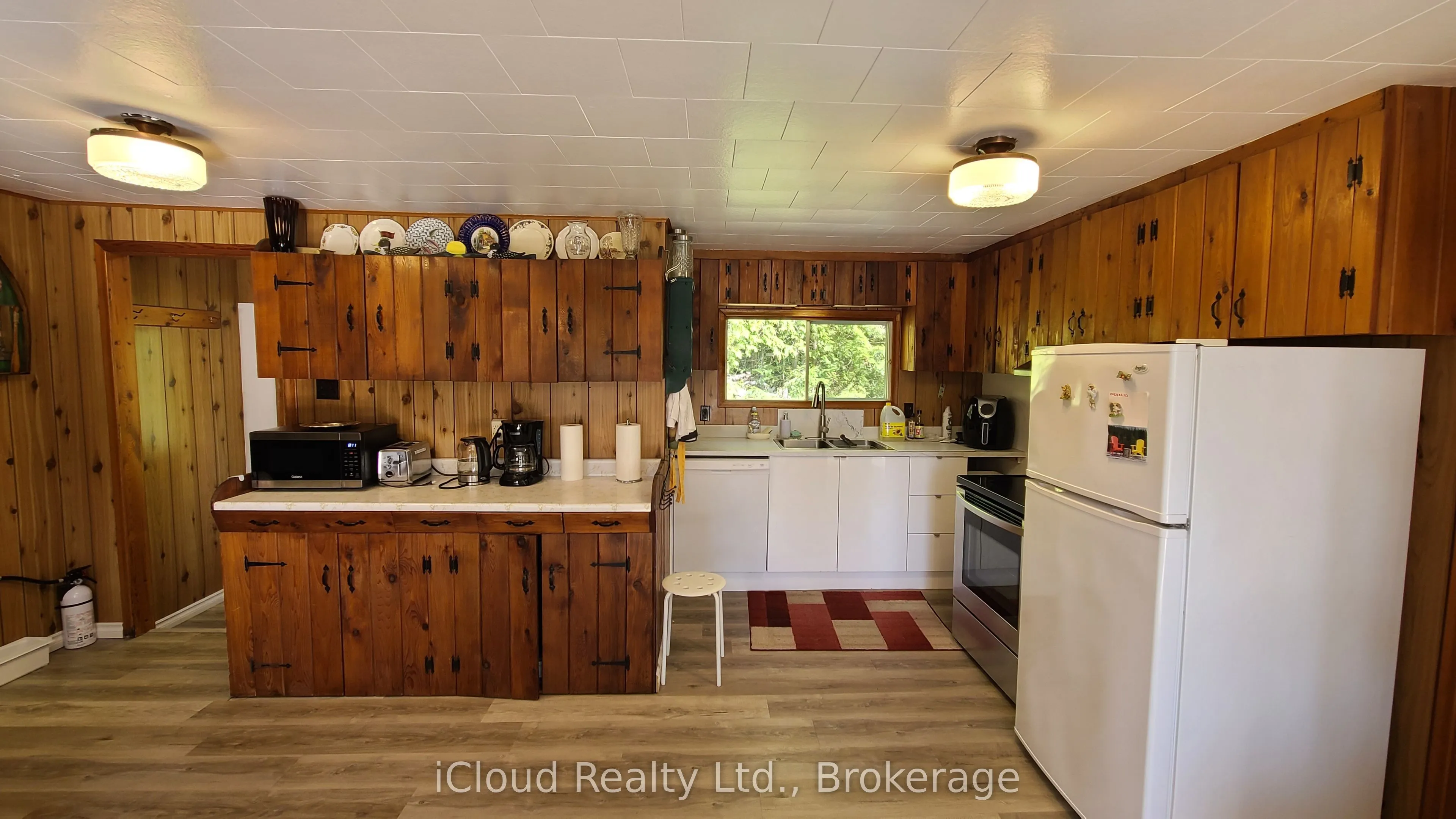44 RED CEDAR Drive S