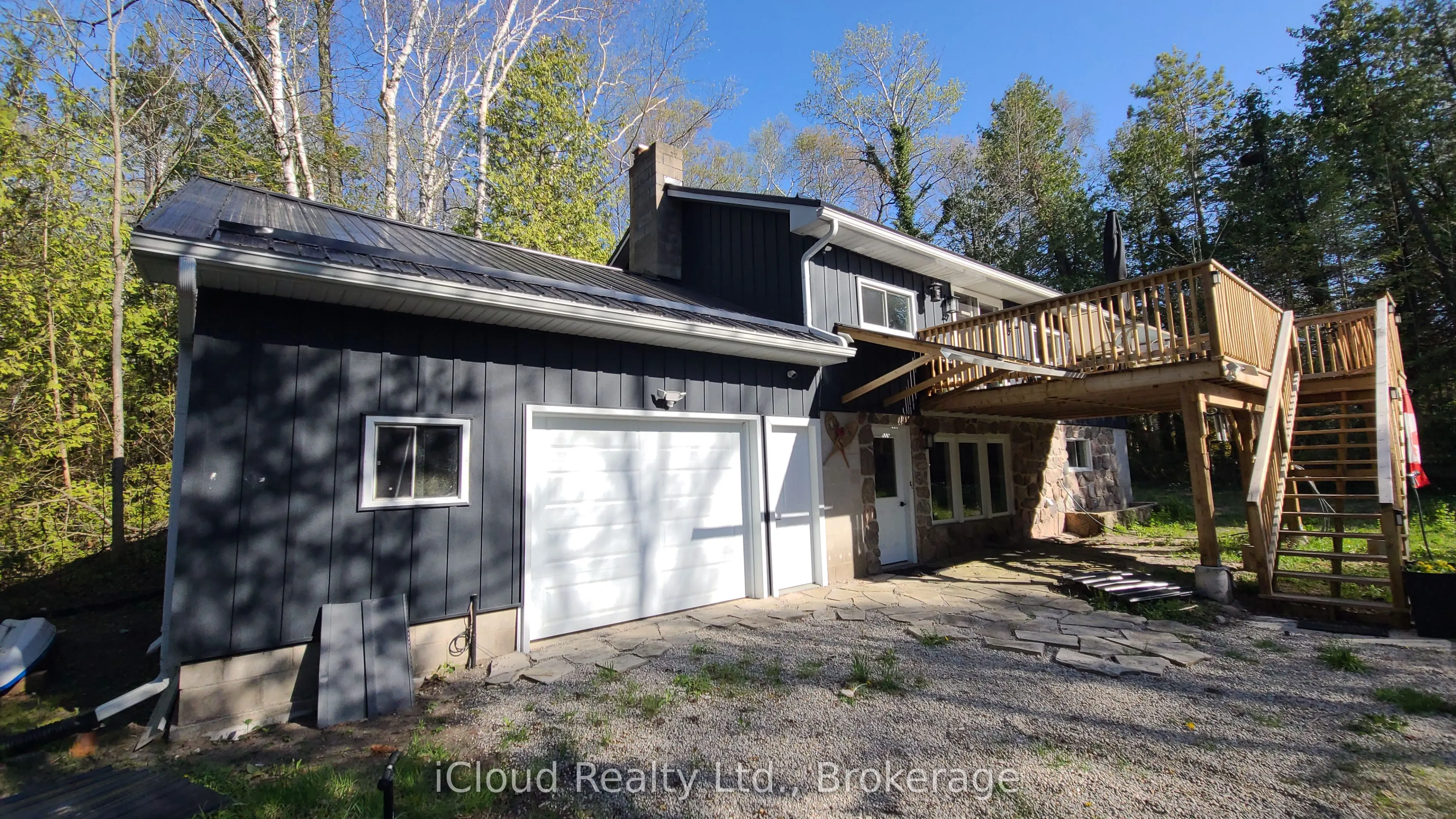 44 RED CEDAR Drive S