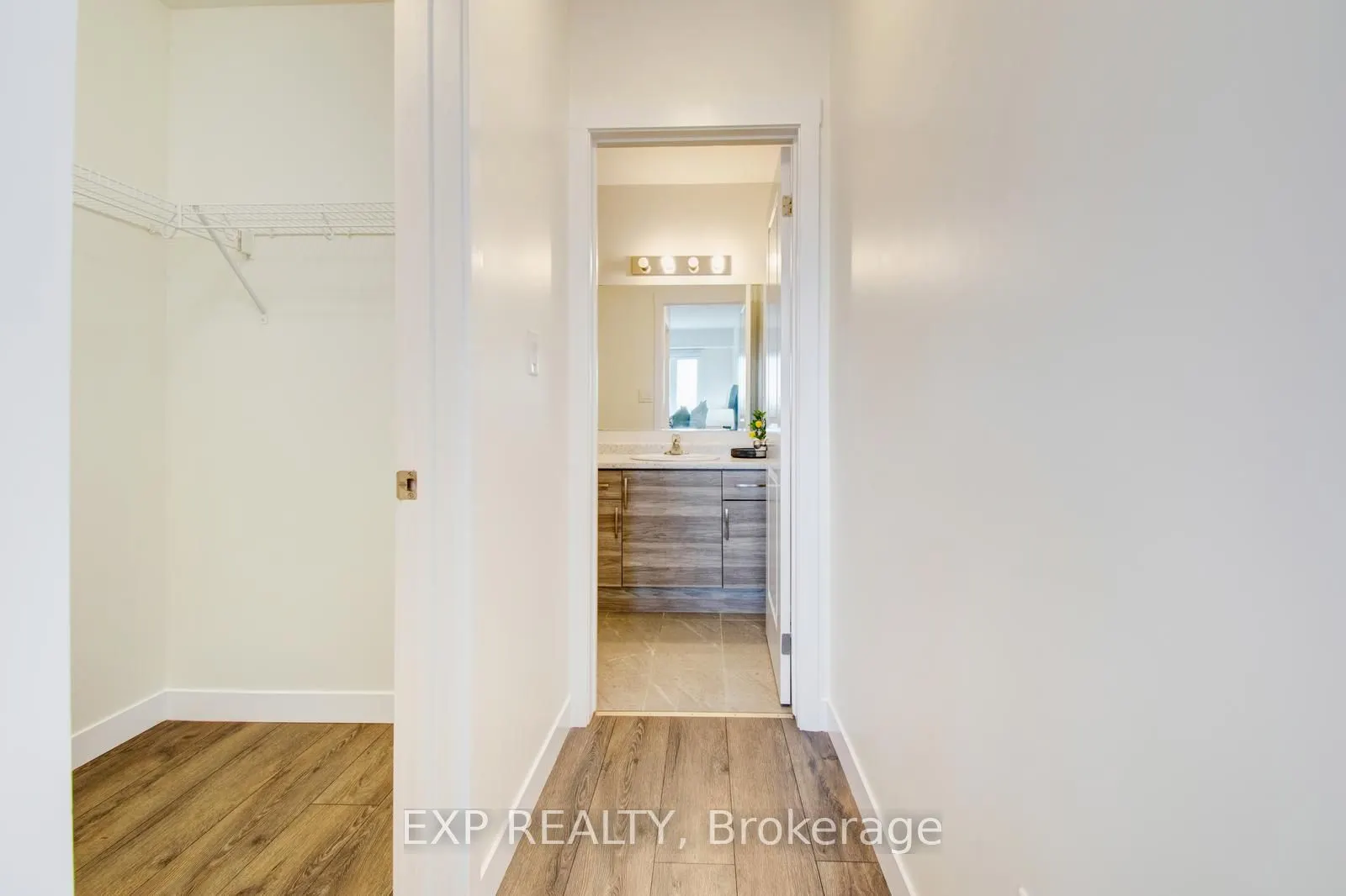 150 ROCHEFORT Street, #E