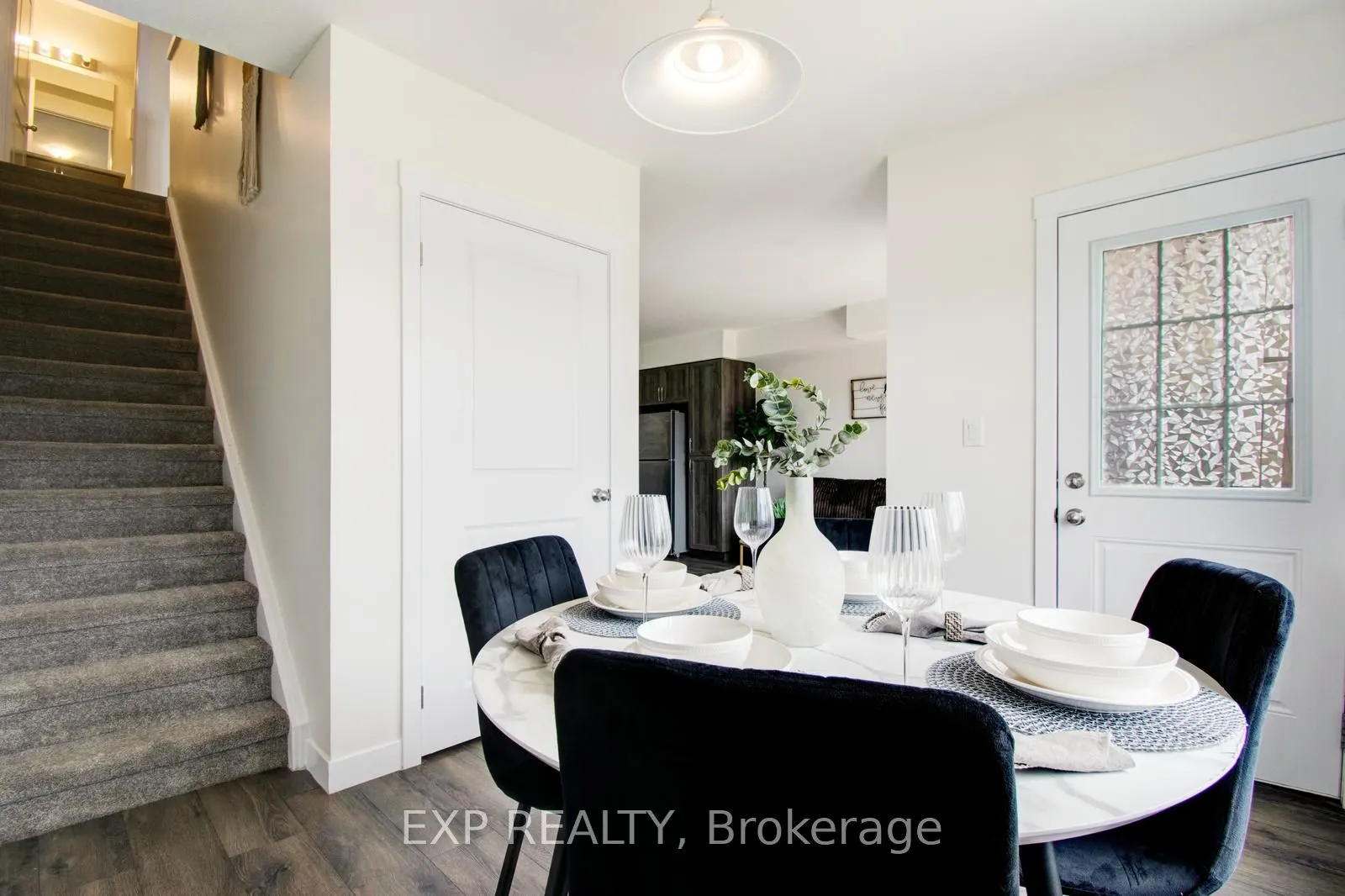 150 ROCHEFORT Street, #E