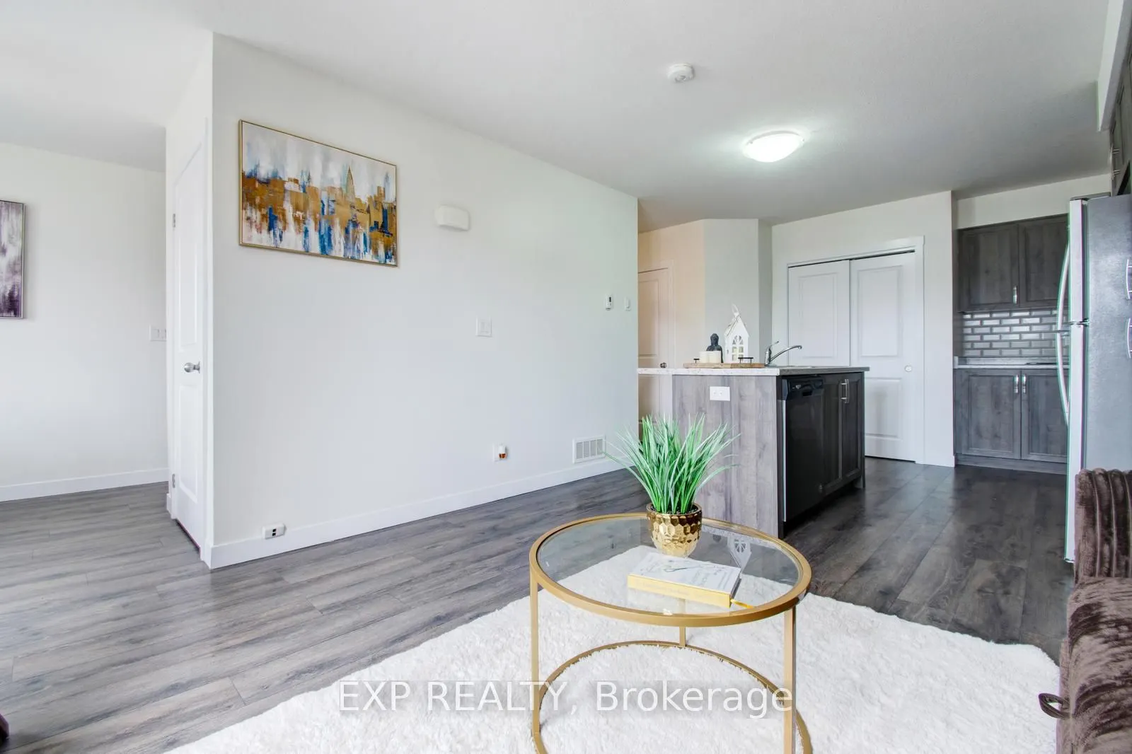 150 ROCHEFORT Street, #E