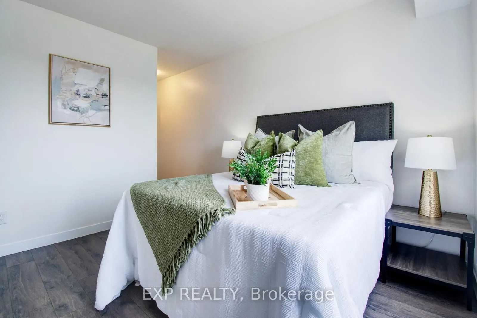 150 ROCHEFORT Street, #E
