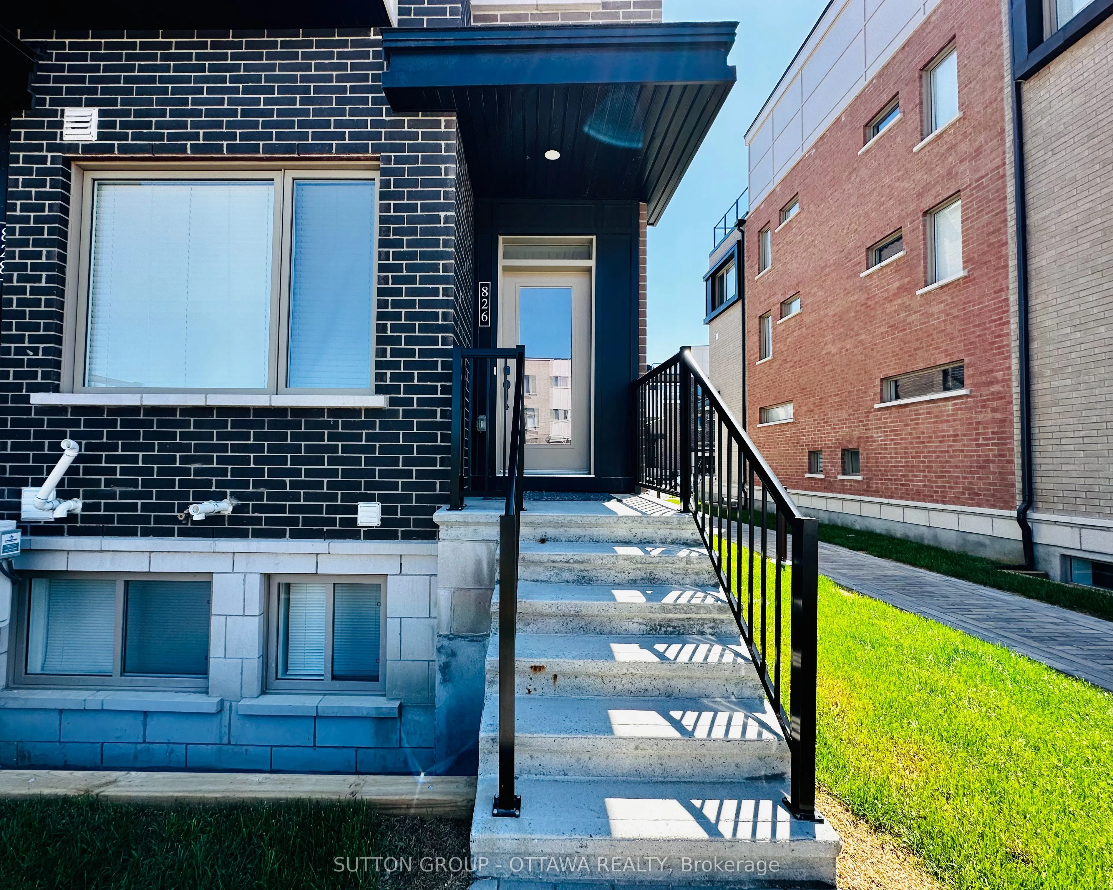 826 Mikinak Road, #228