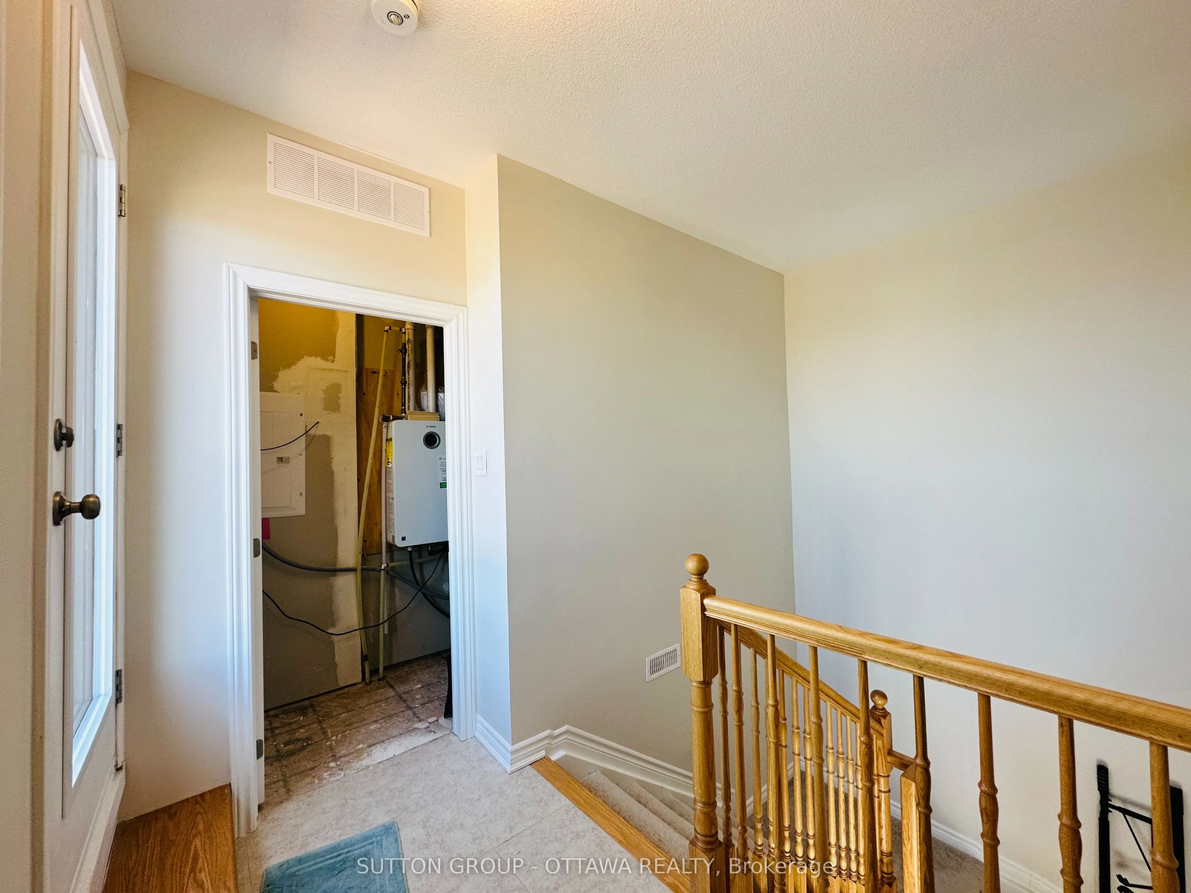 826 Mikinak Road, #228
