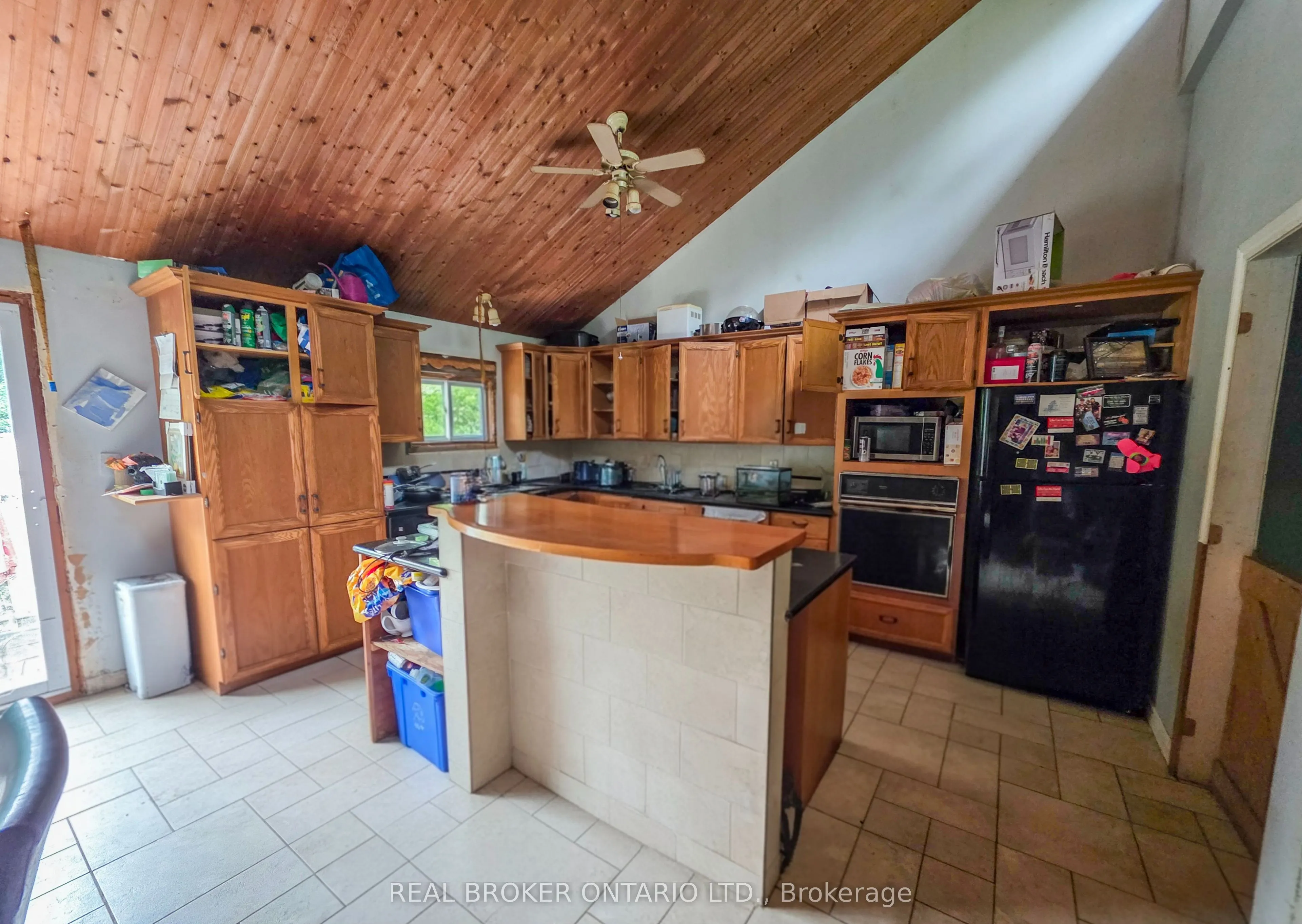 108 GORDON Street S