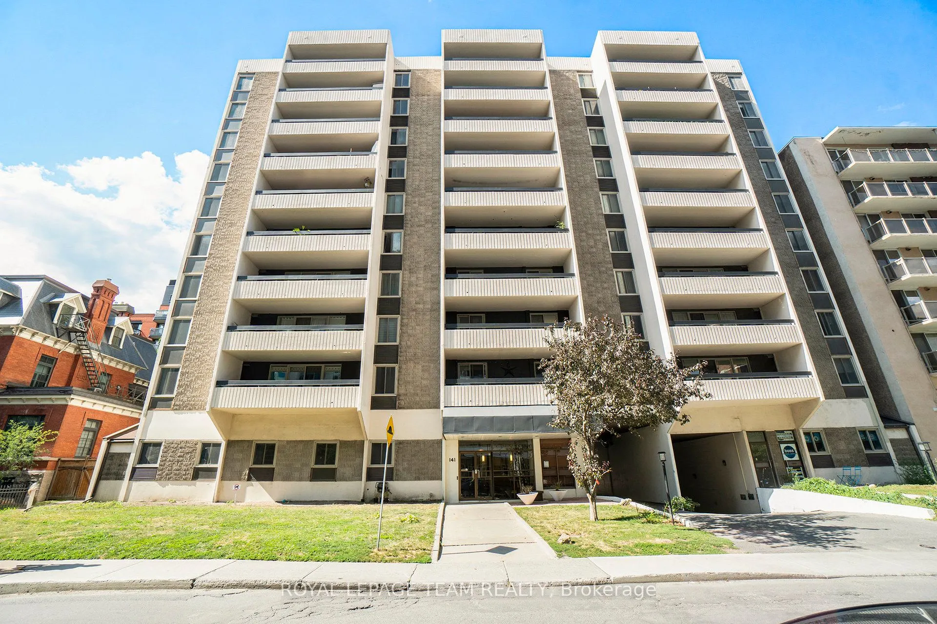 141 Somerset Street W, #701