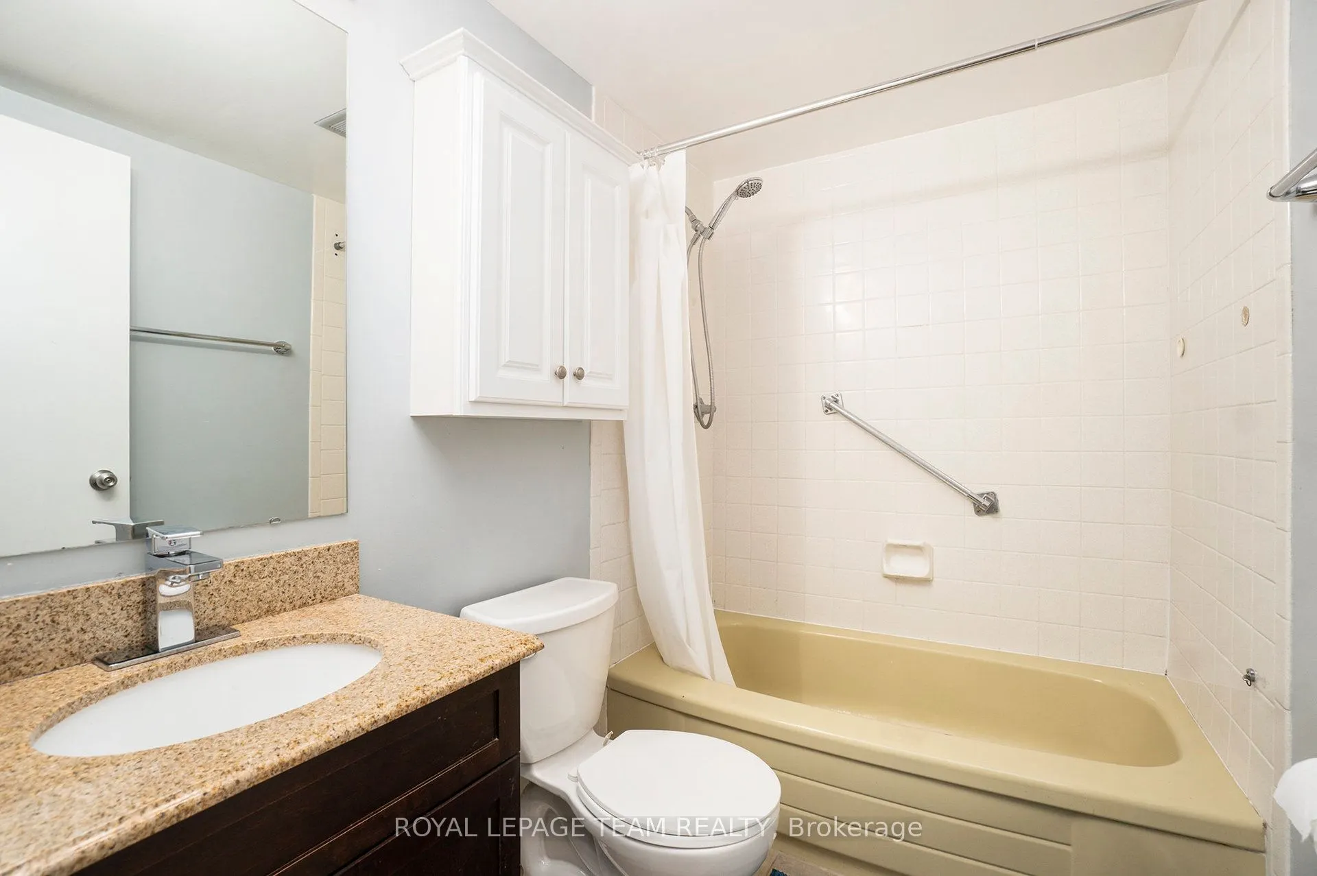 141 Somerset Street W, #701