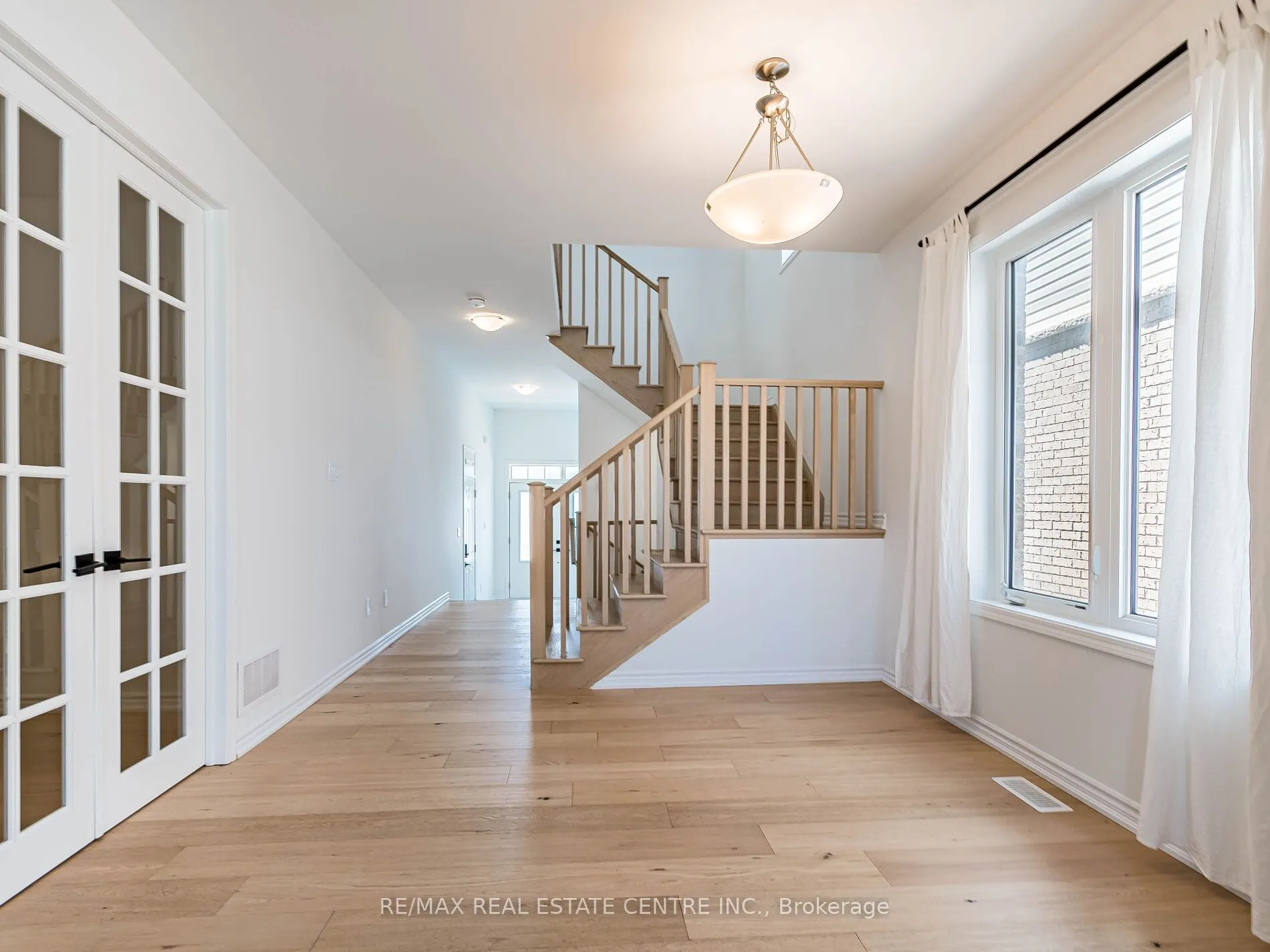 71 Routley Street