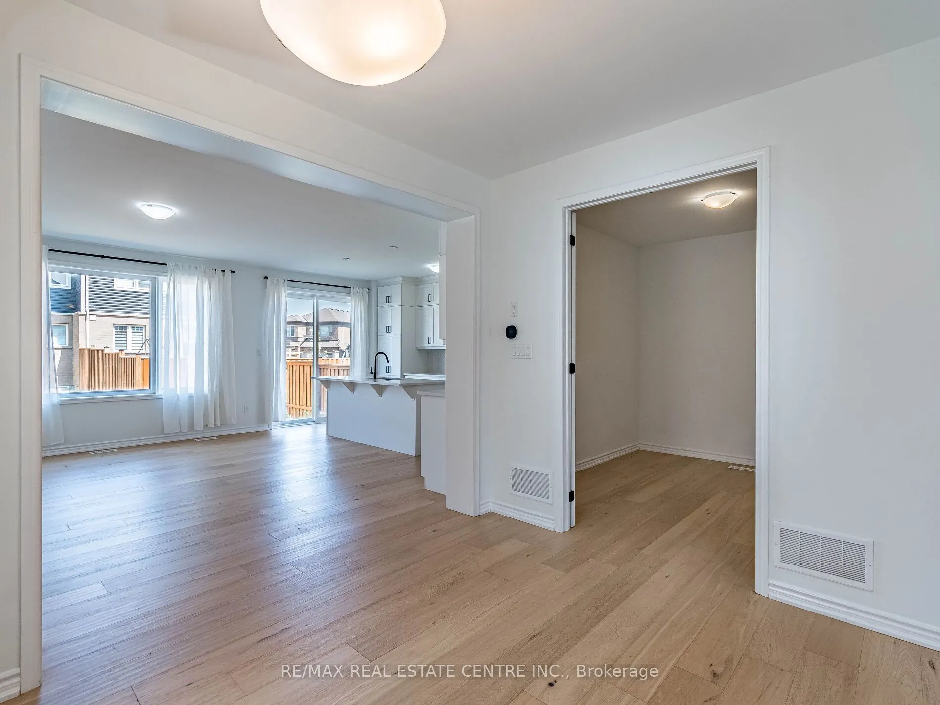 71 Routley Street