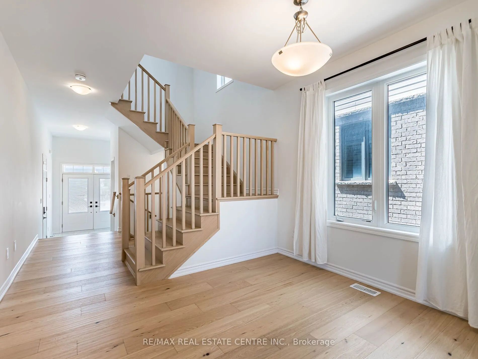 71 Routley Street