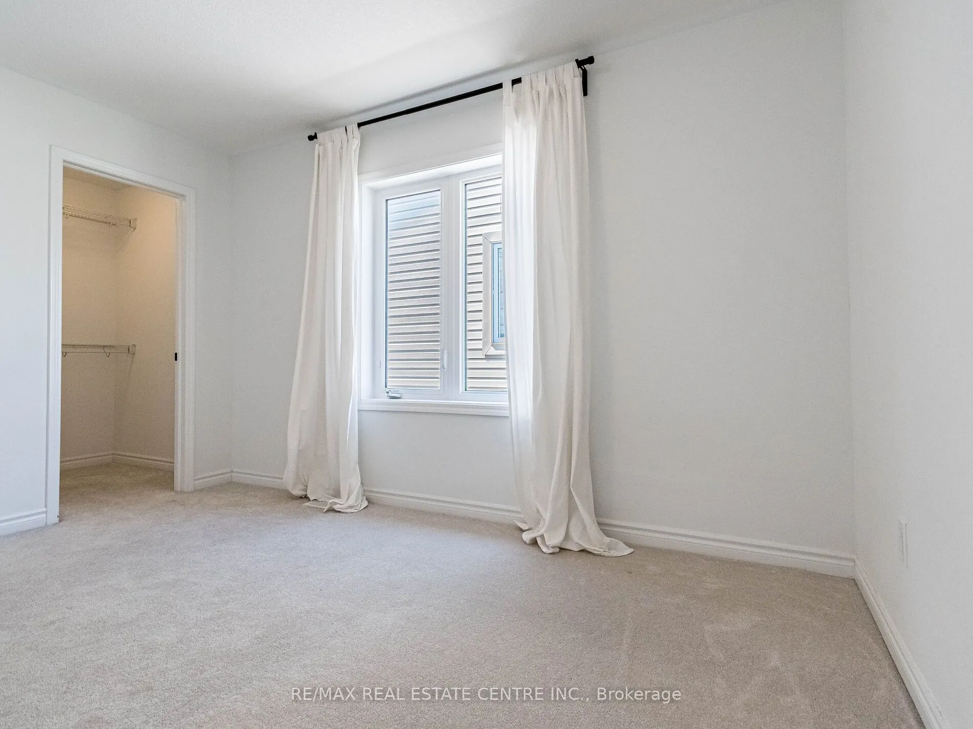 71 Routley Street