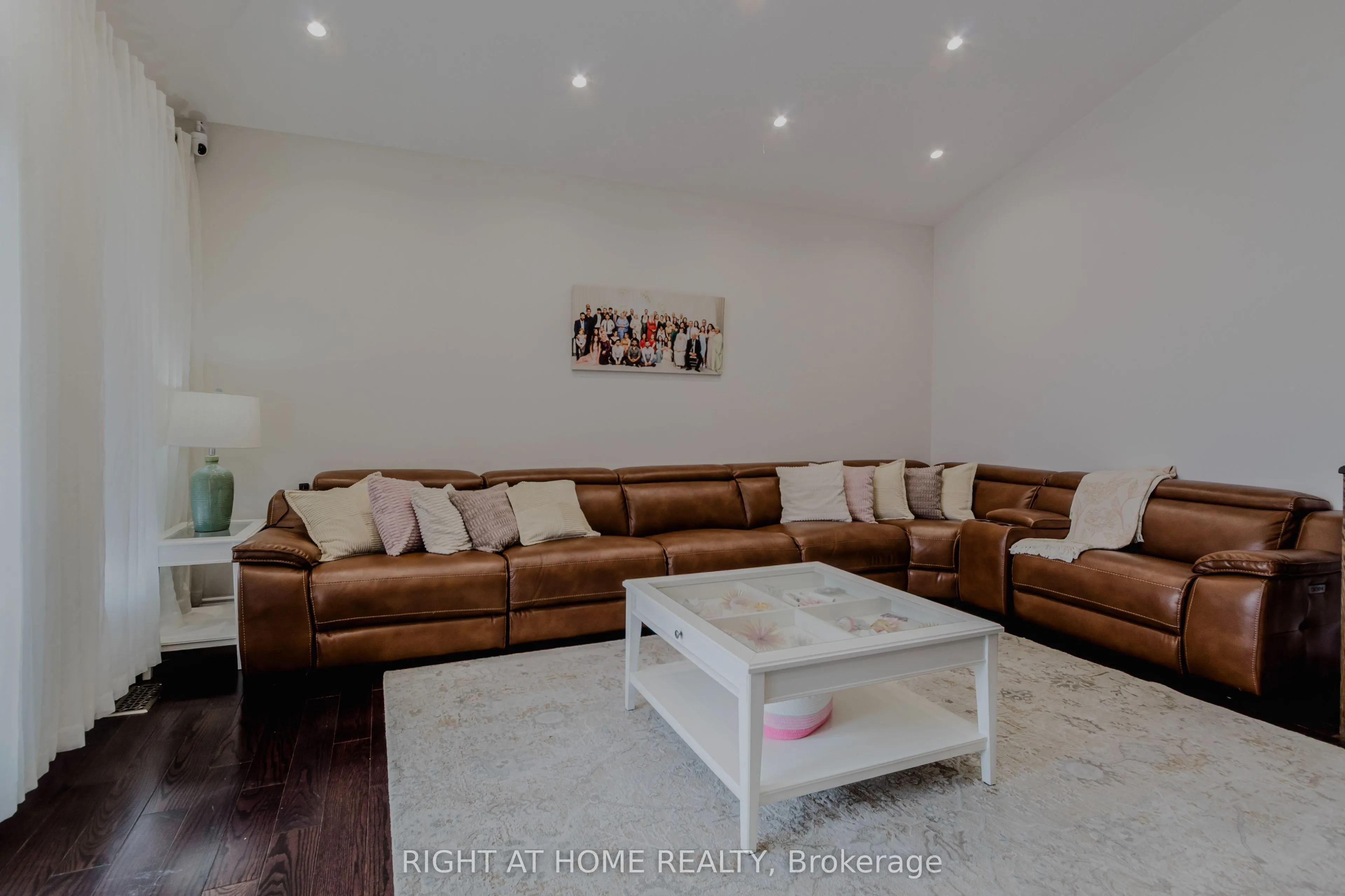 12 Bankfield Crescent