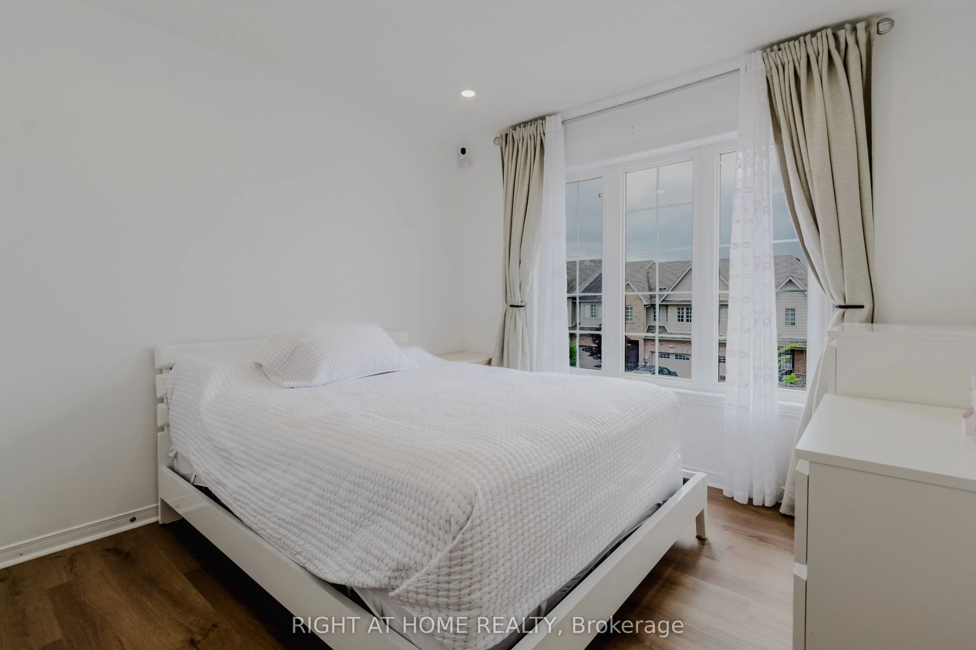 12 Bankfield Crescent
