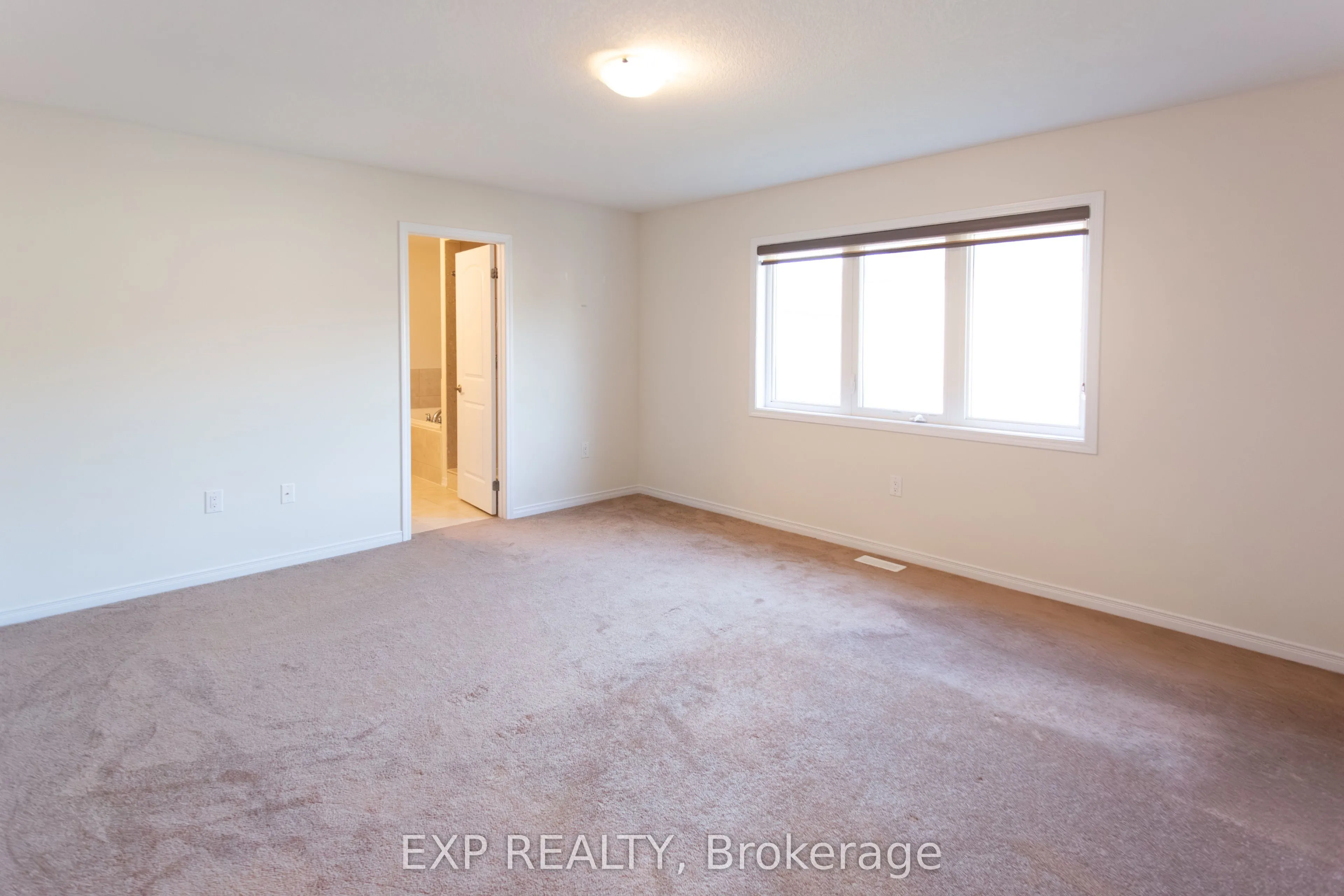 8005 Odell Crescent