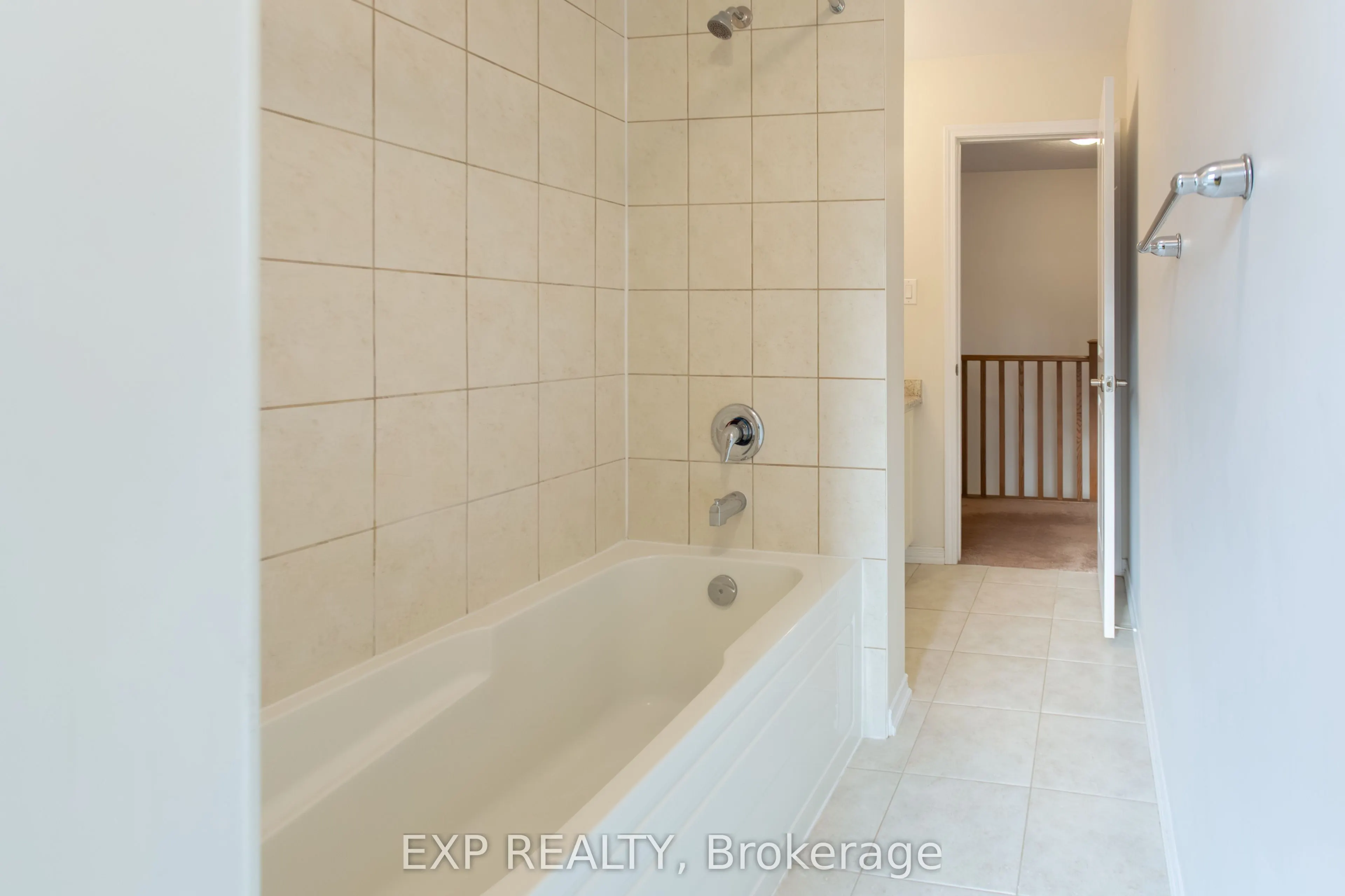 8005 Odell Crescent