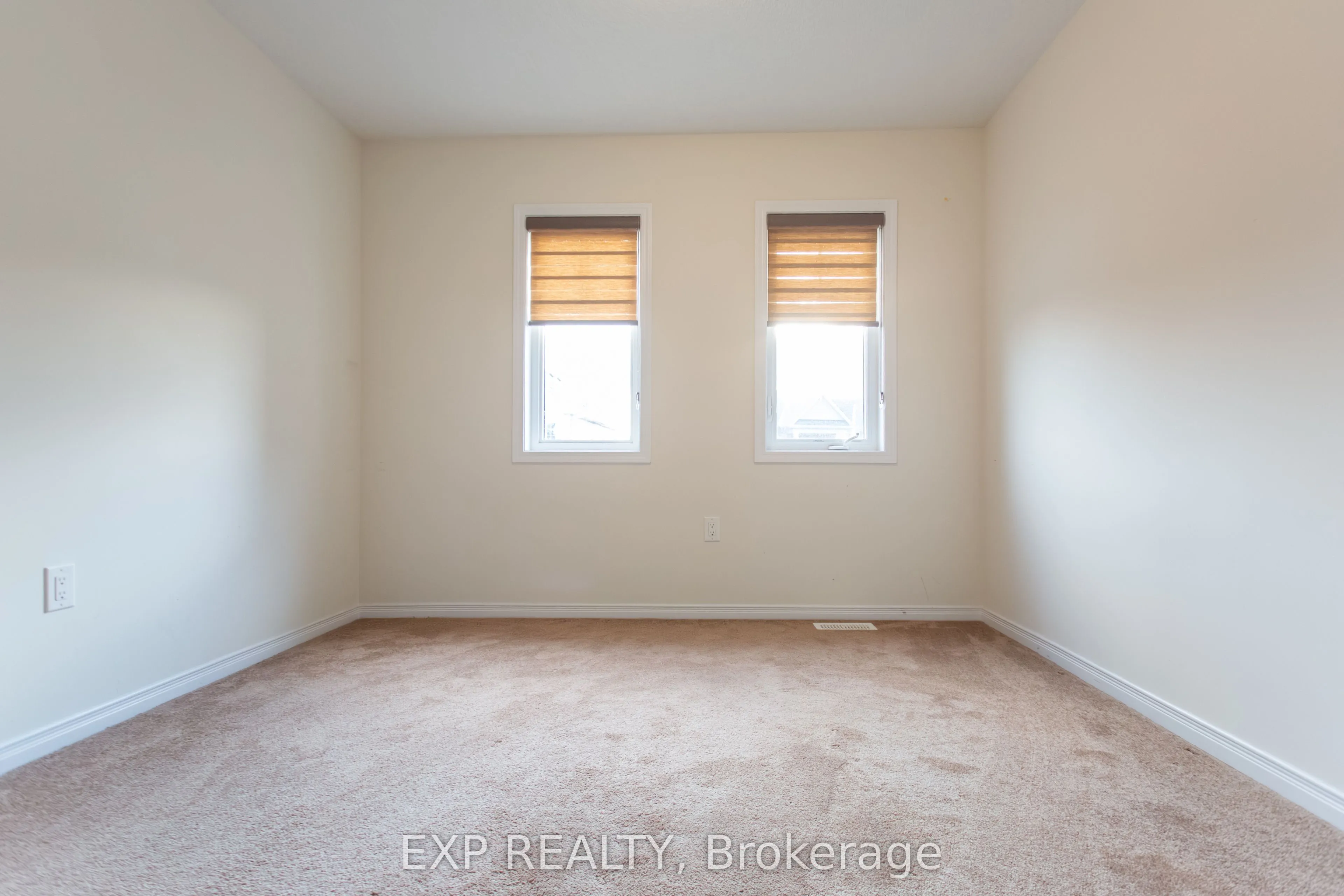 8005 Odell Crescent