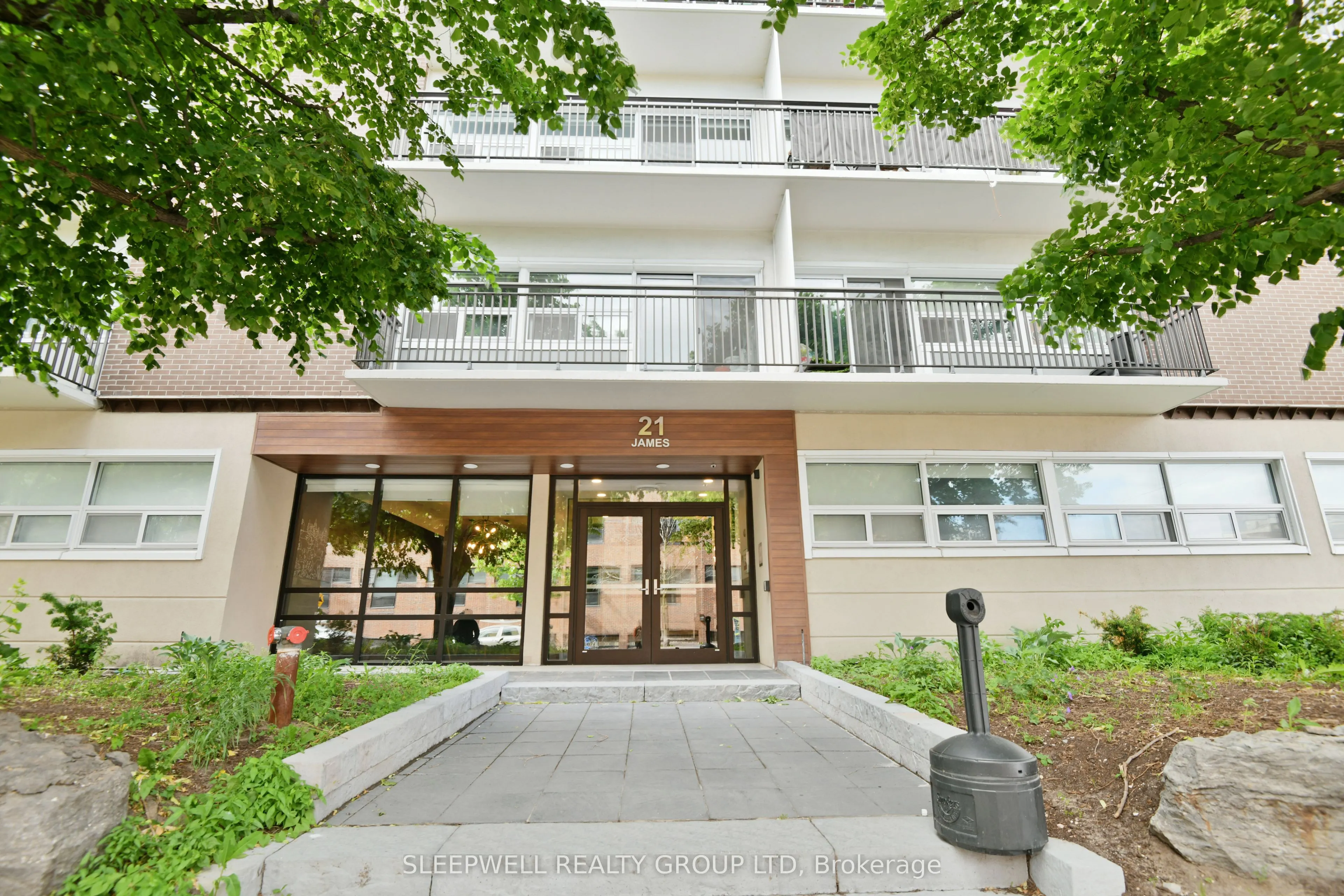 21 James Street, #302