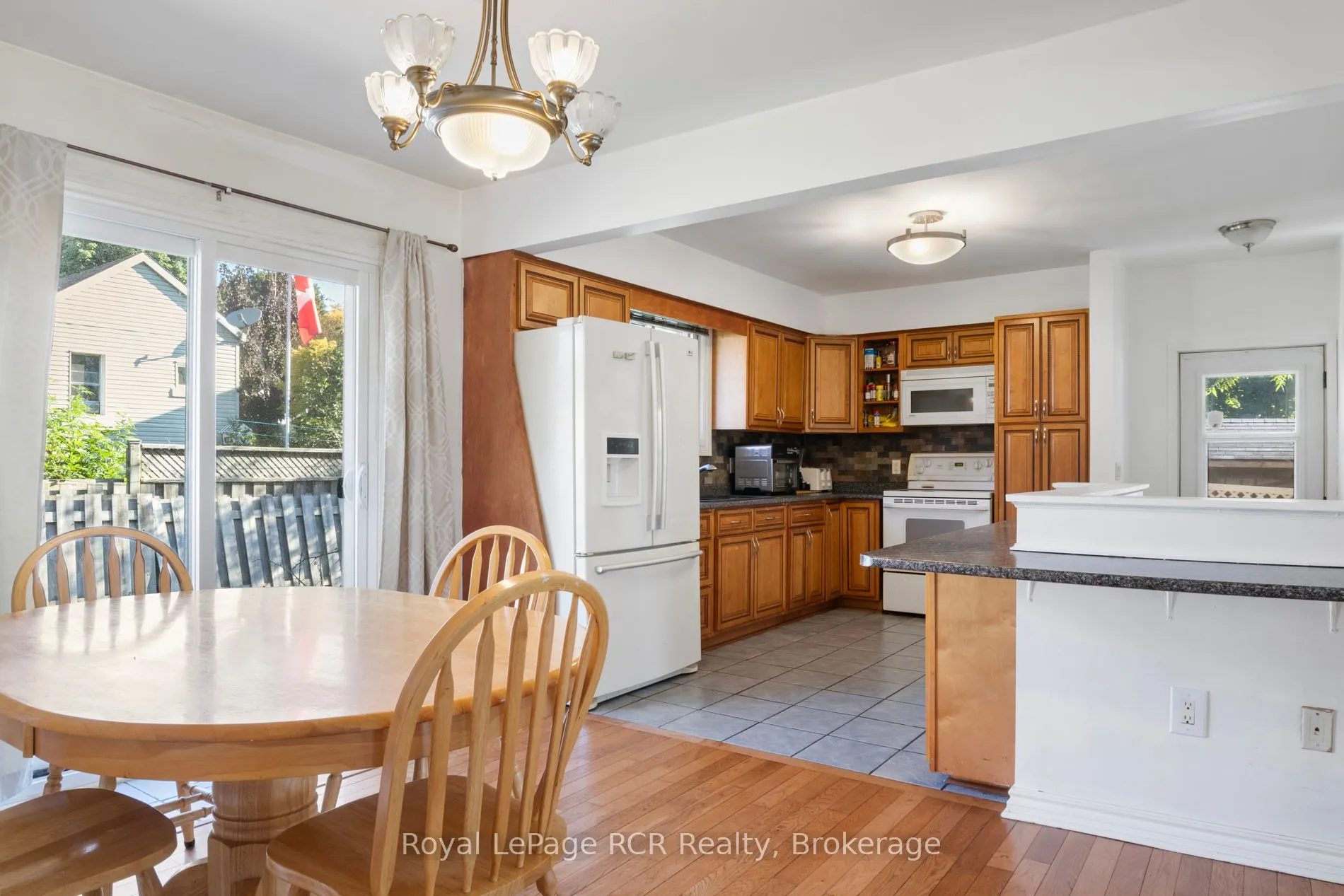 141 North Water Street W