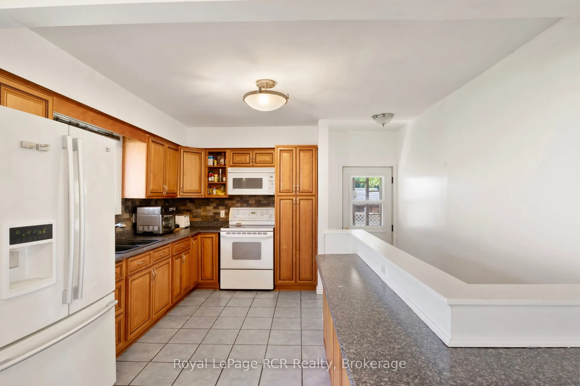 141 North Water Street W