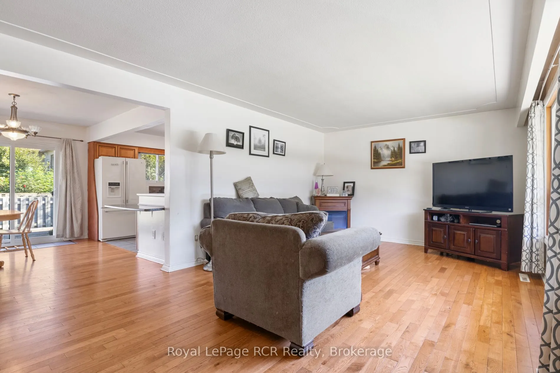 141 North Water Street W