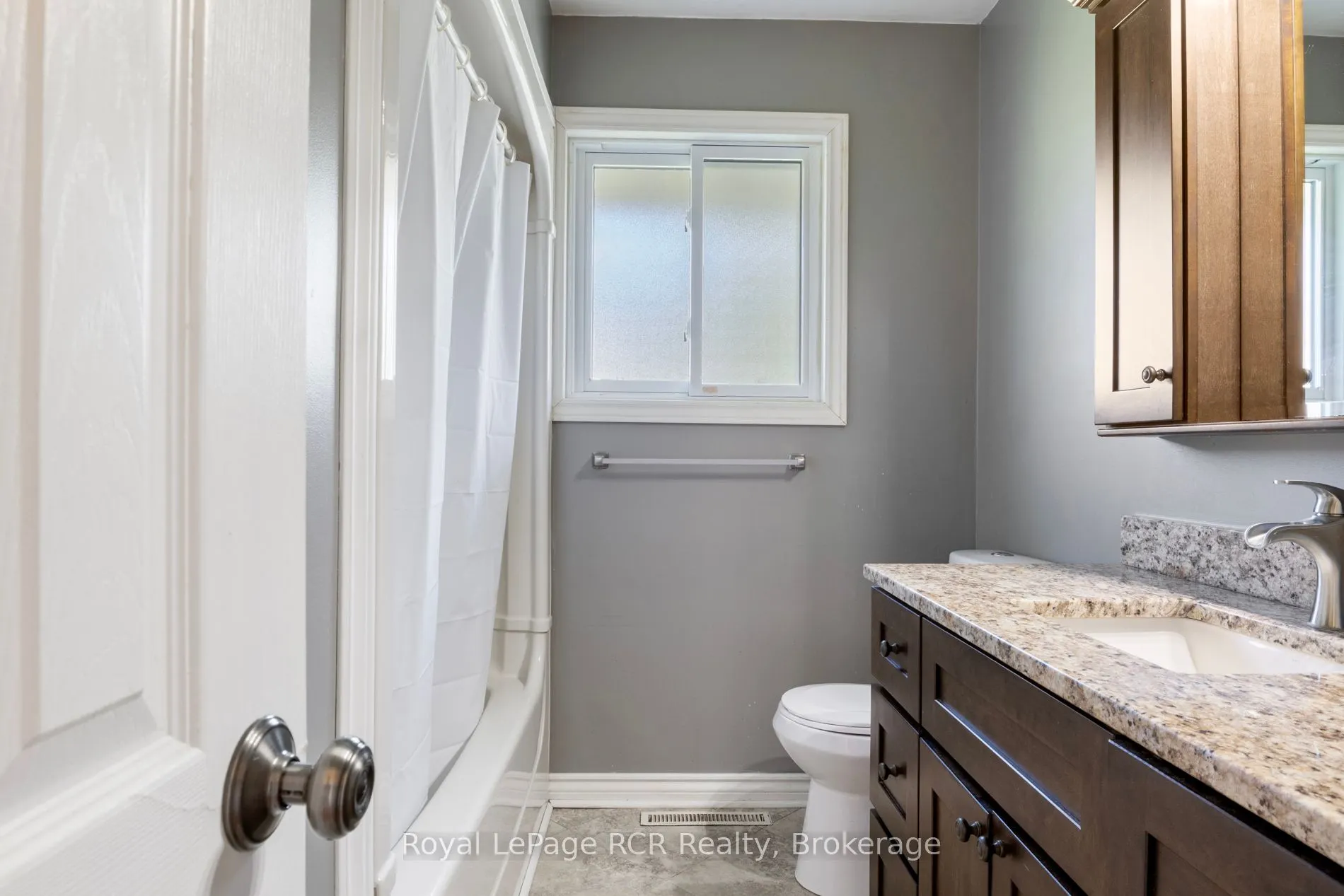 141 North Water Street W