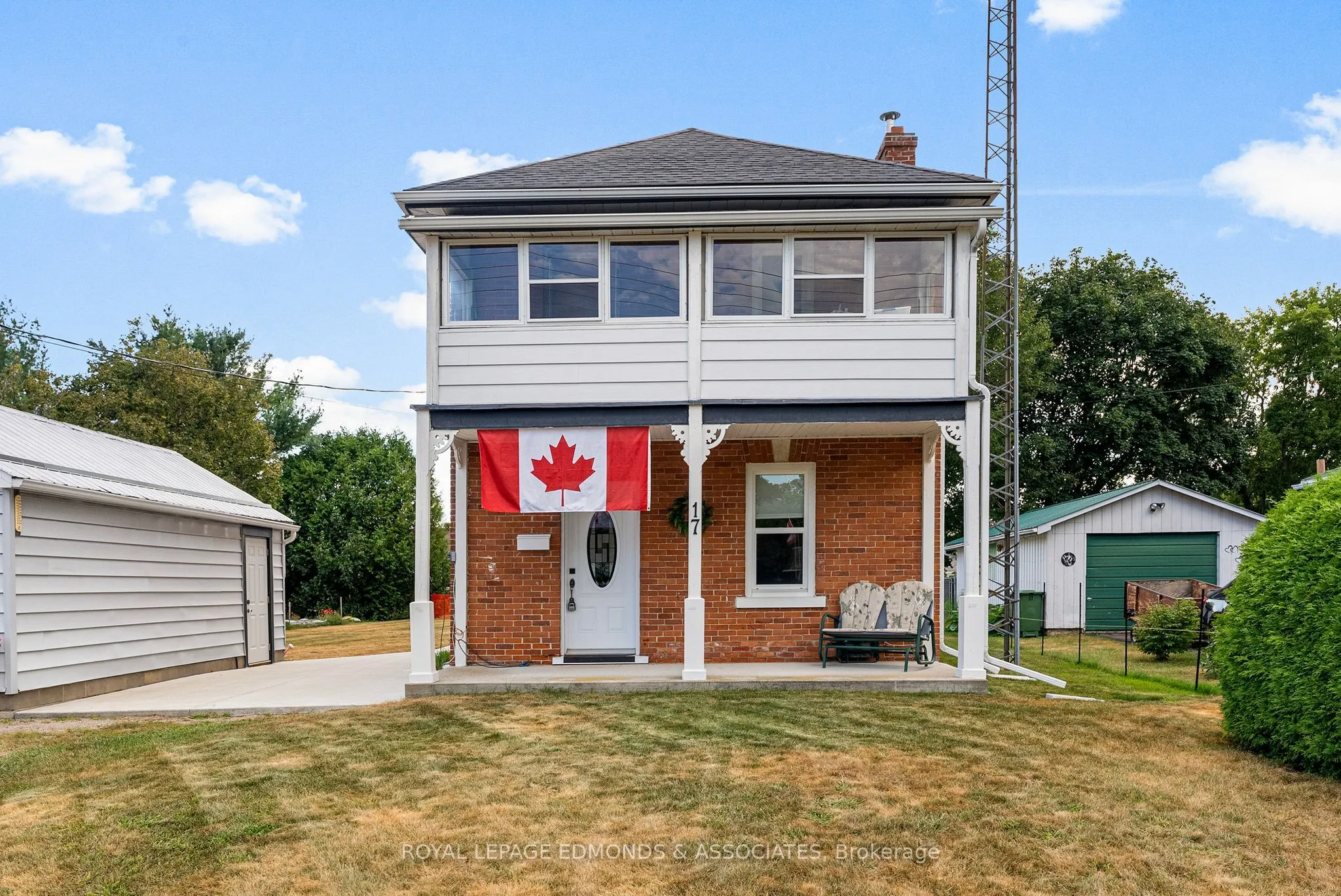 17 Elliott Street