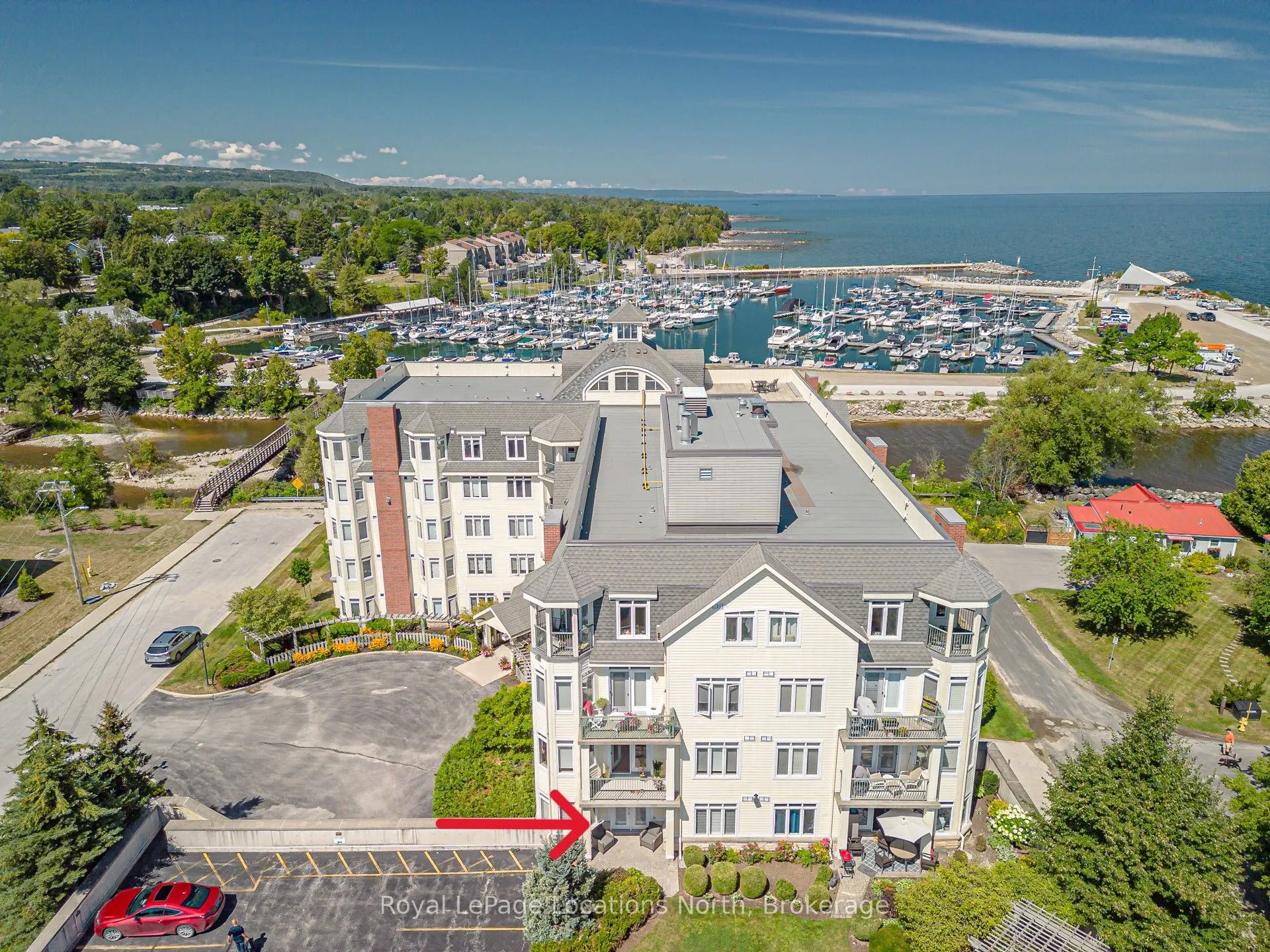 10 Bay Street E, #207