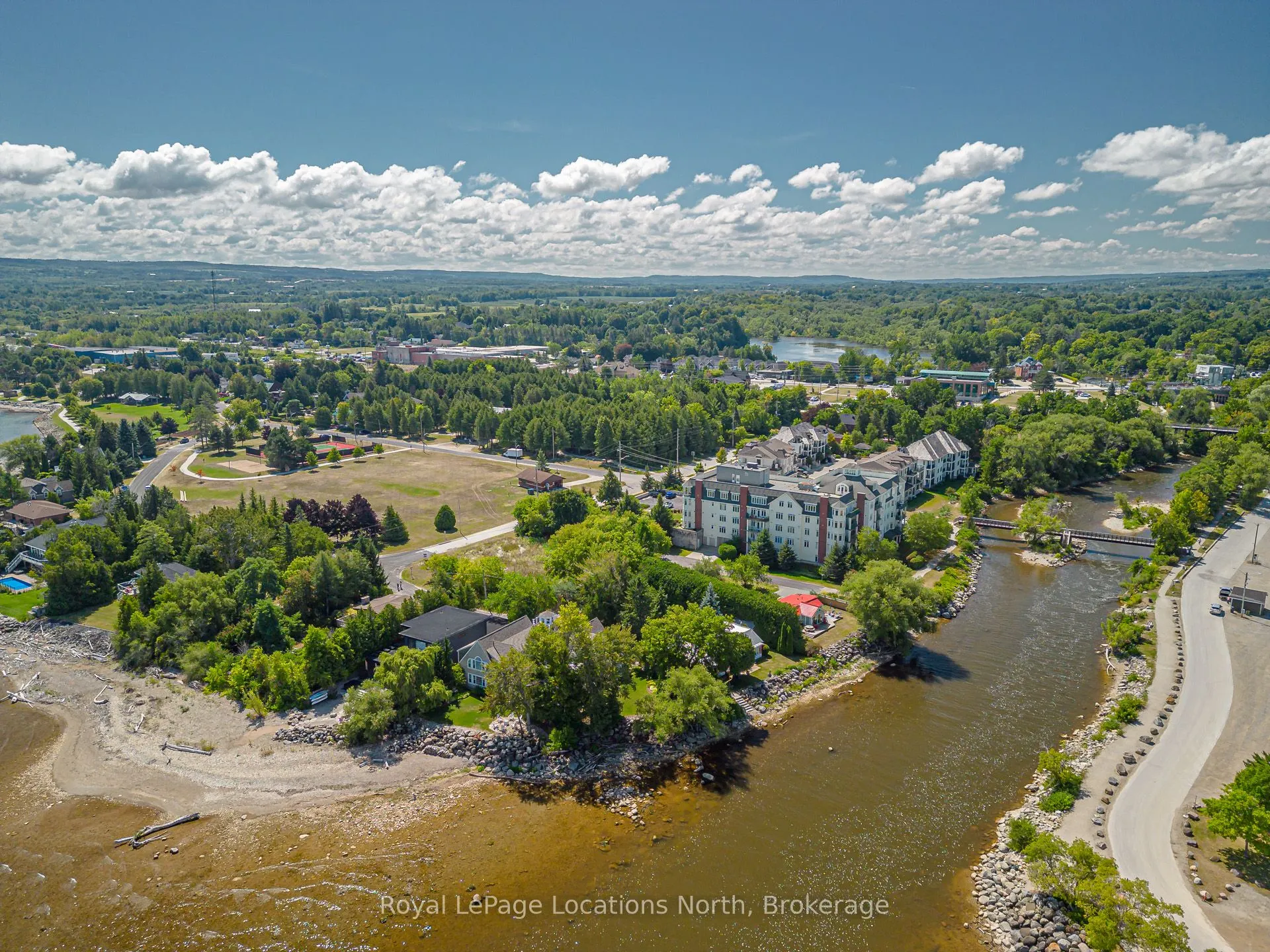 10 Bay Street E, #207