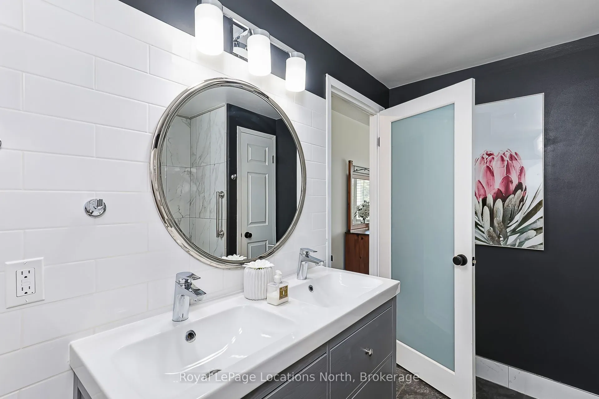 10 Bay Street E, #207