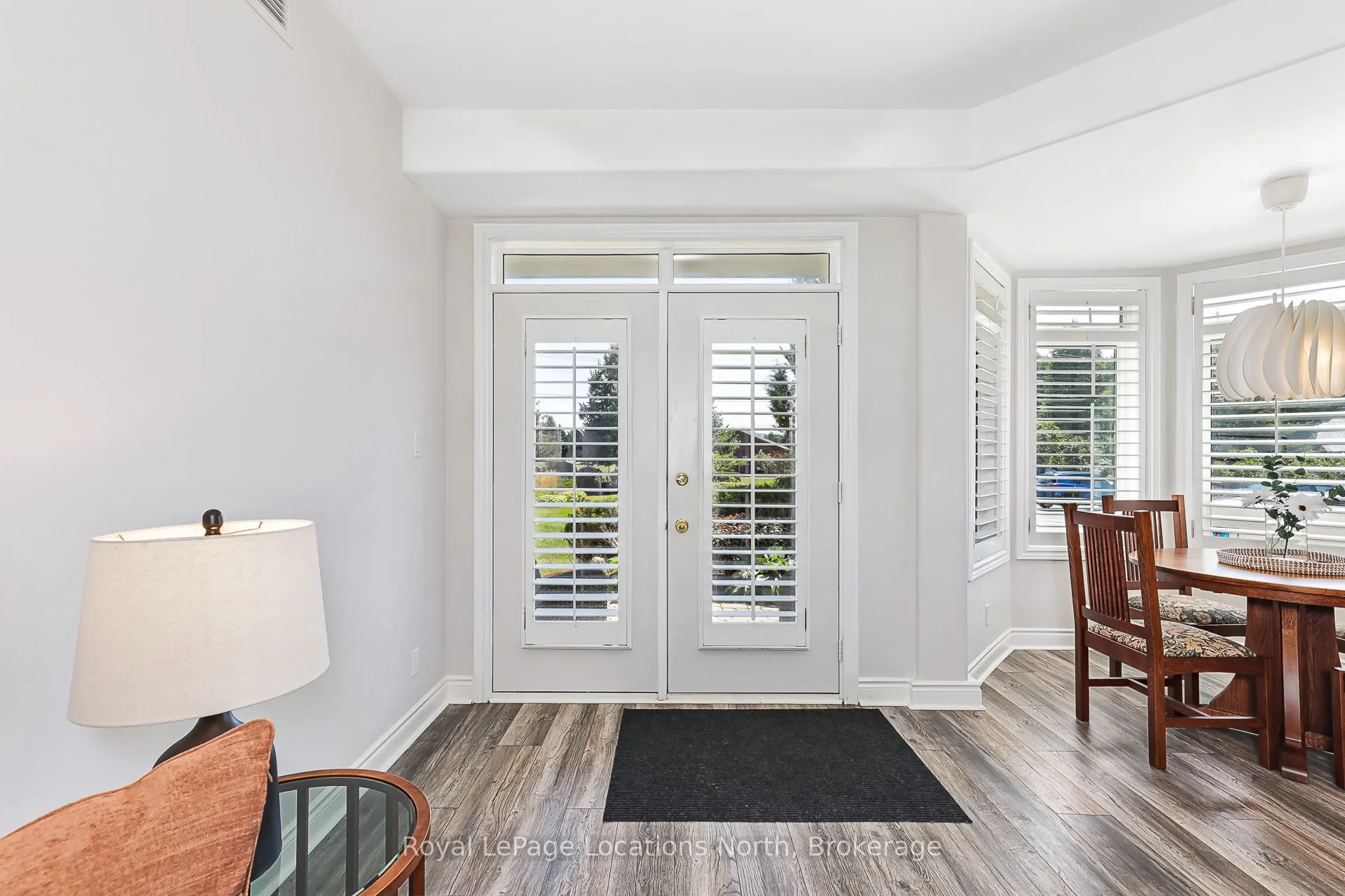 10 Bay Street E, #207