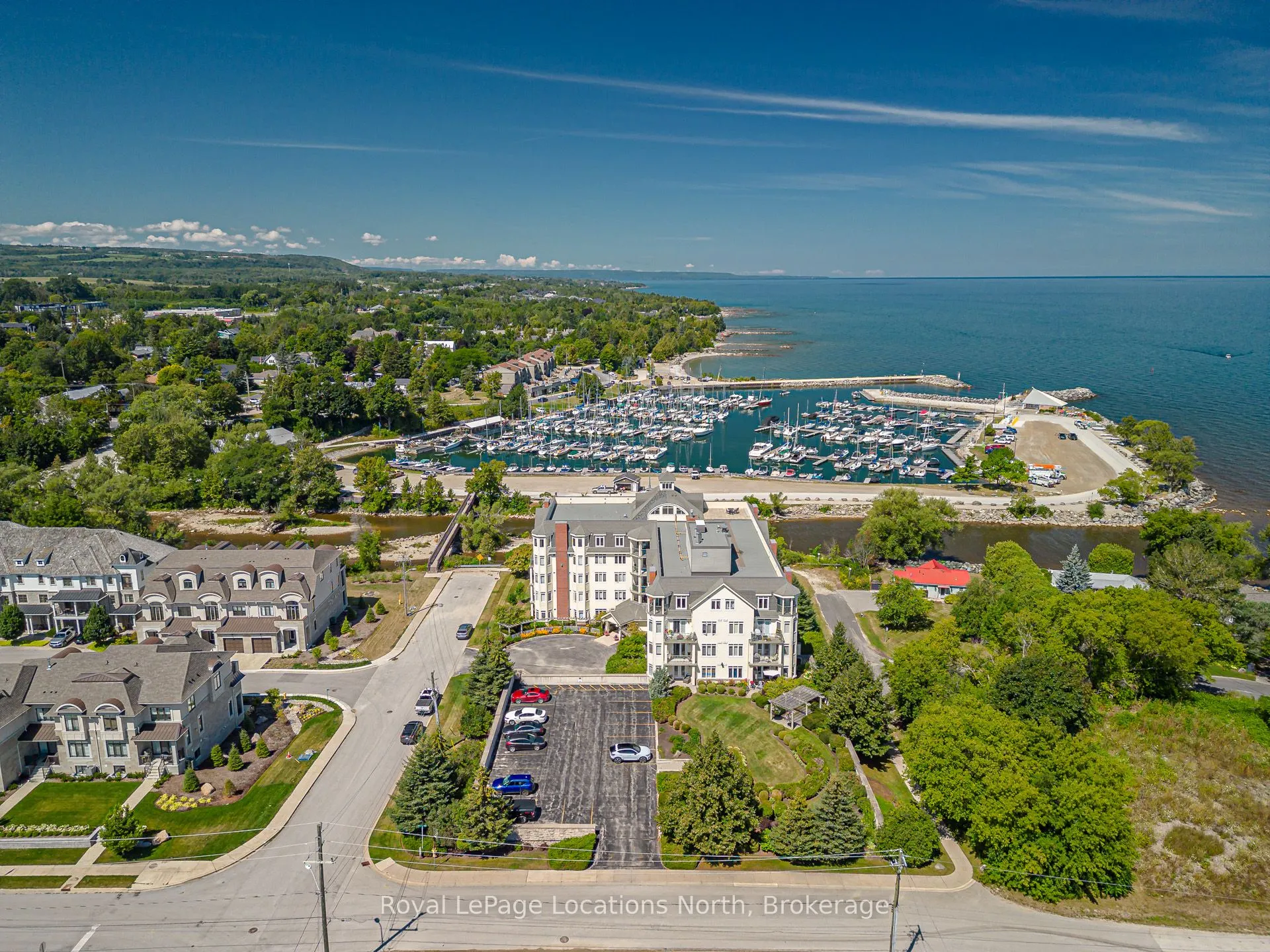 10 Bay Street E, #207
