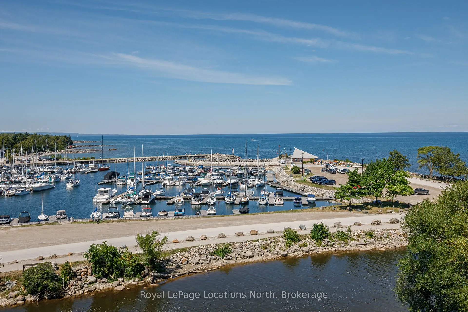10 Bay Street E, #207