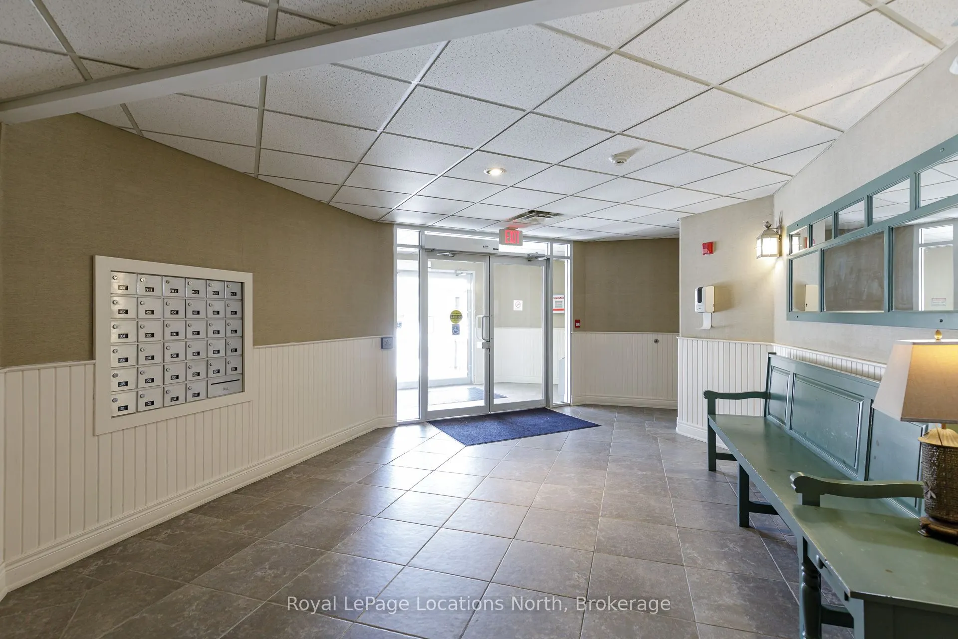 10 Bay Street E, #207