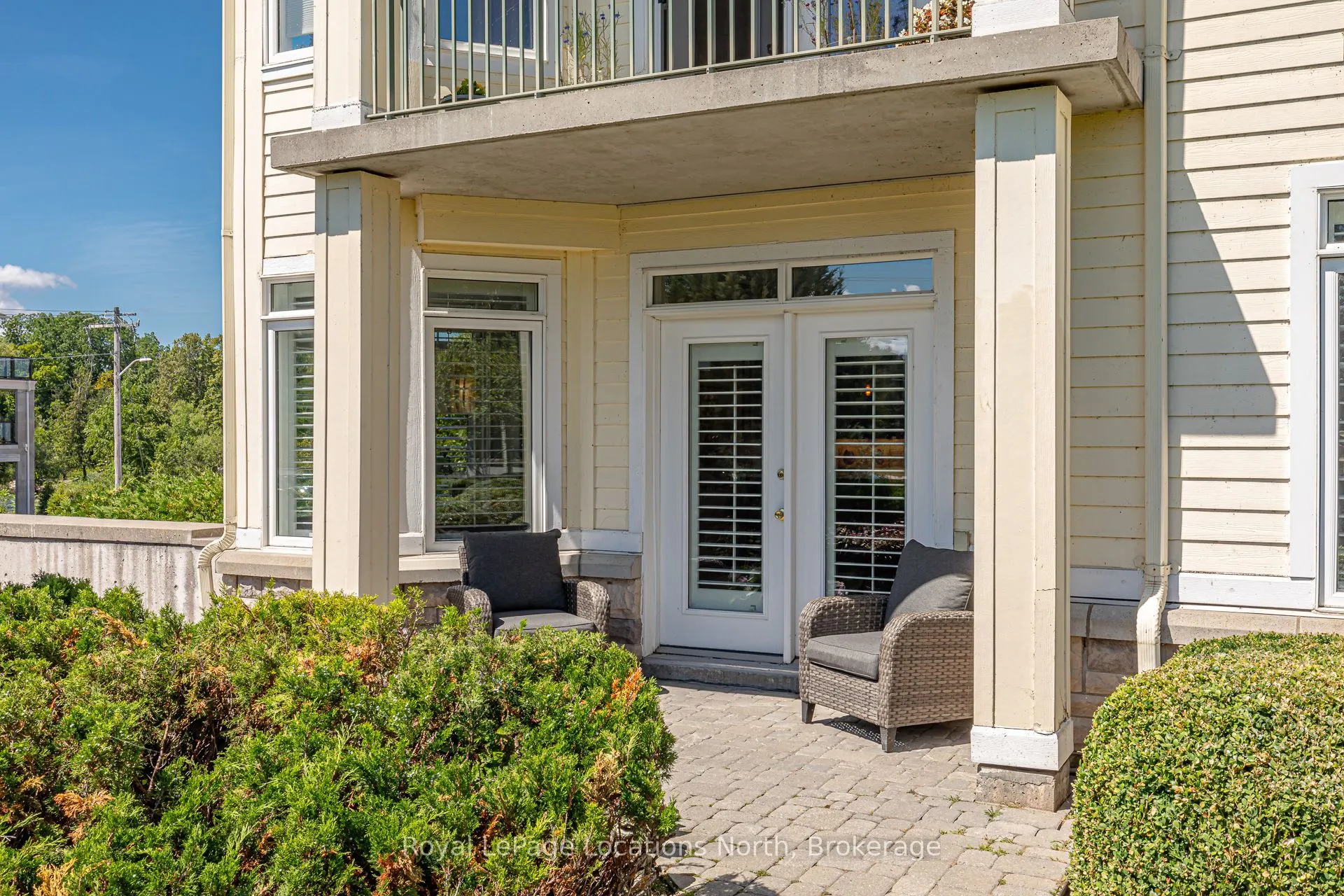 10 Bay Street E, #207