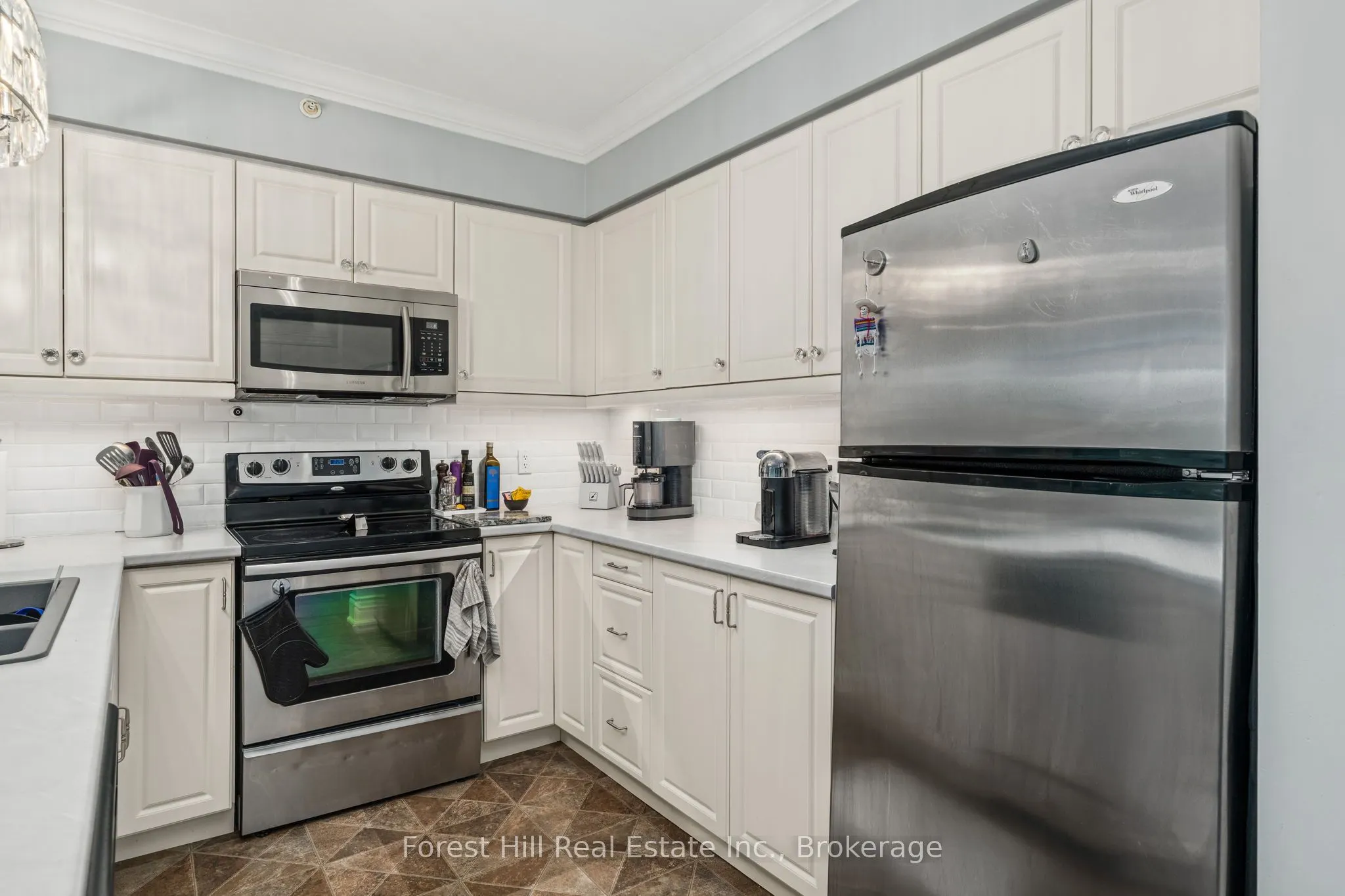 391C Manitoba Street, #204