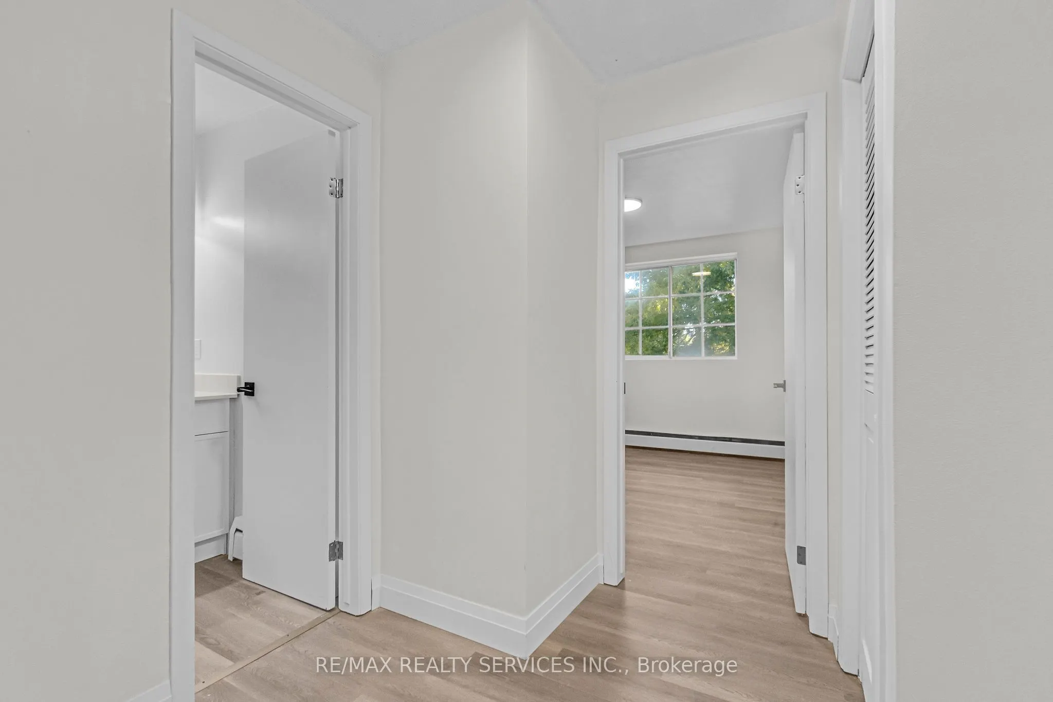 4218 Portage Road, #305