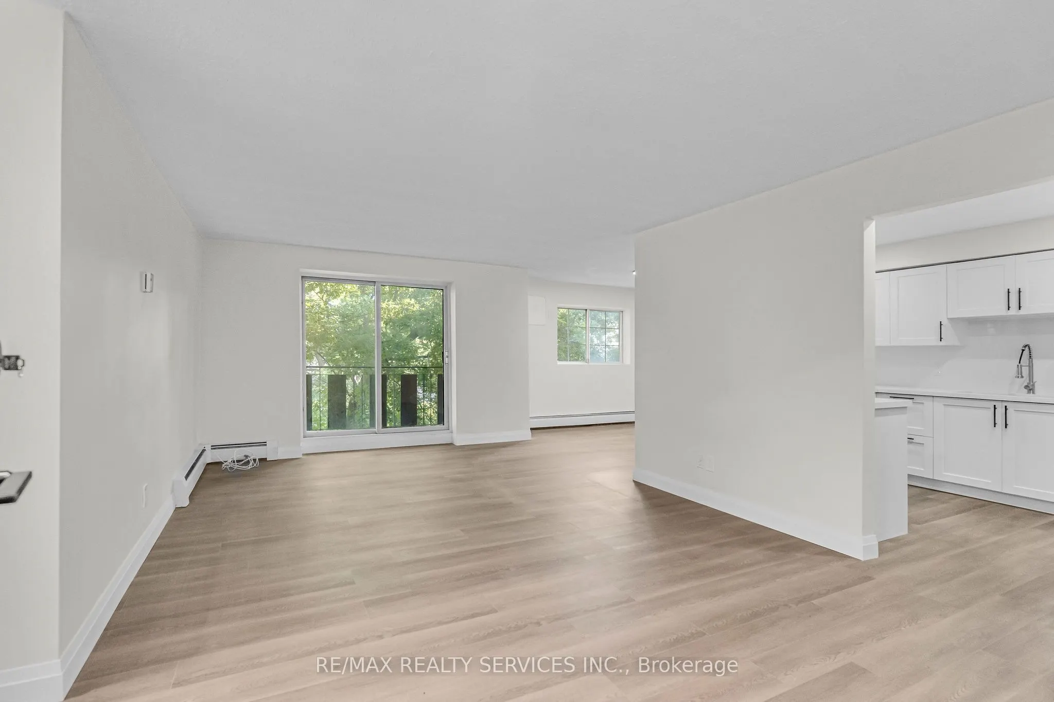 4218 Portage Road, #305