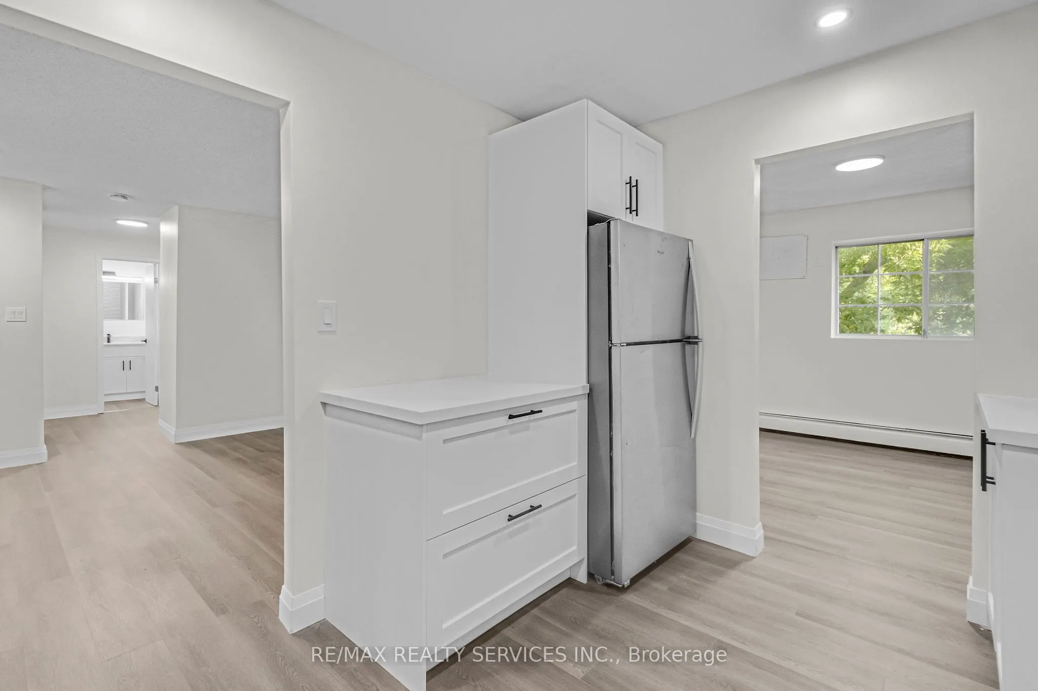 4218 Portage Road, #305