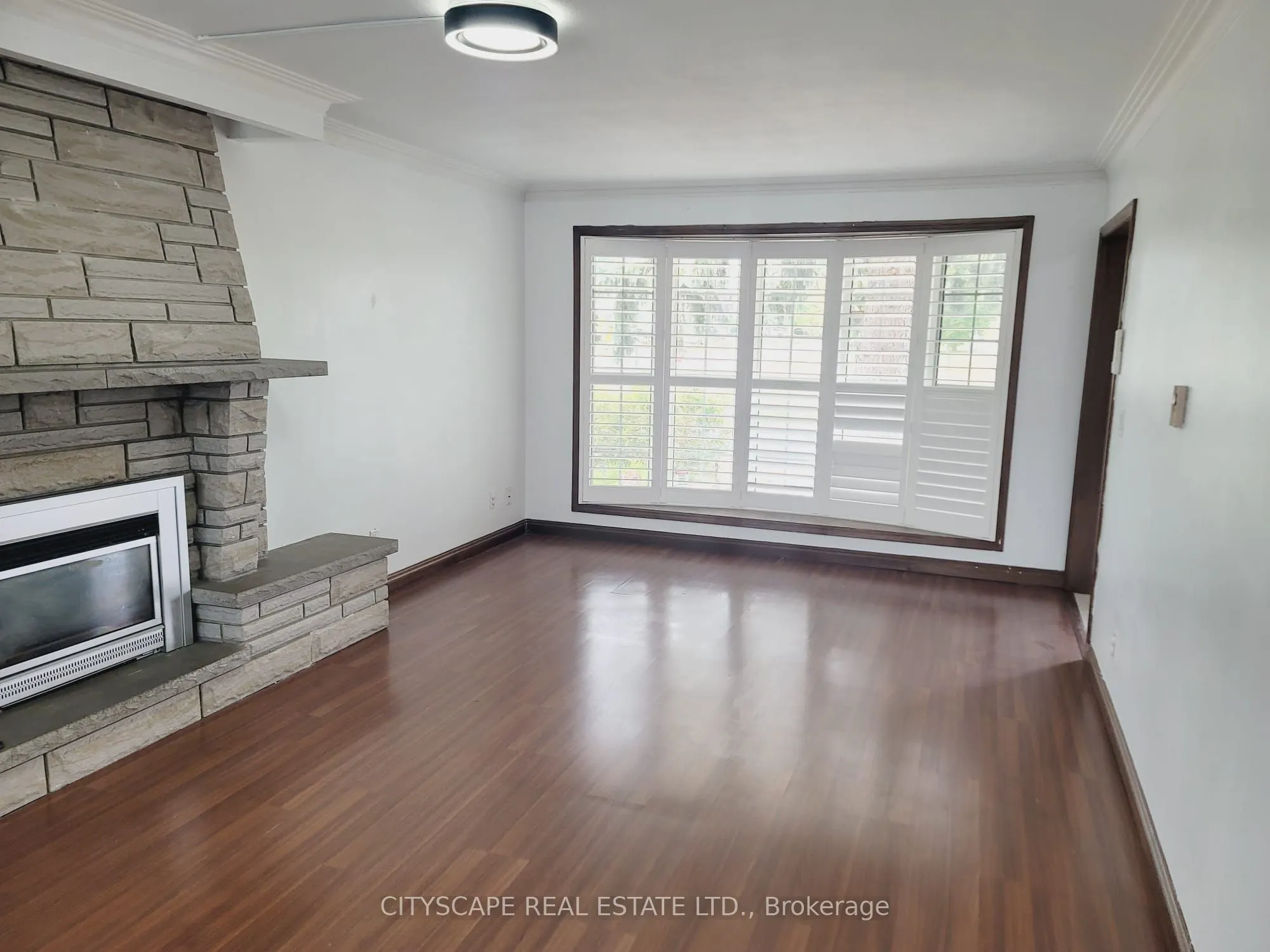 342 Sutherland Drive